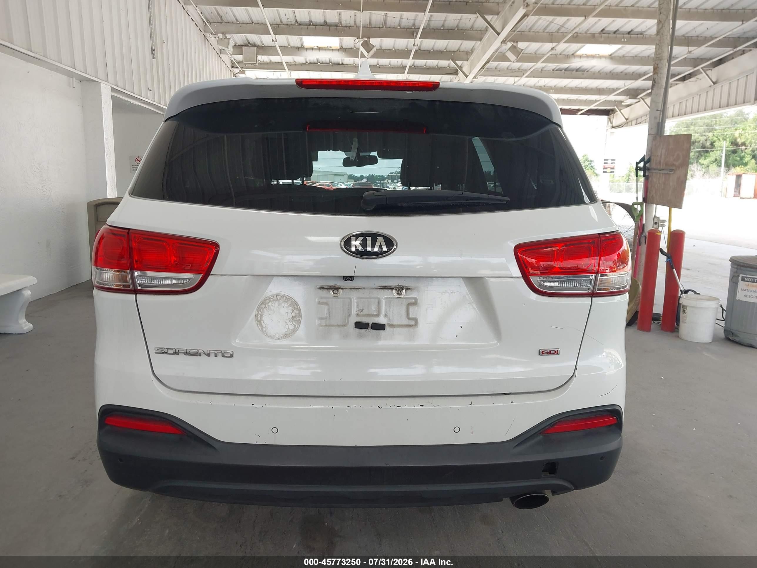 2017 Kia Sorento 2.4l Lx Белый vin: 5XYPG4A39HG219037