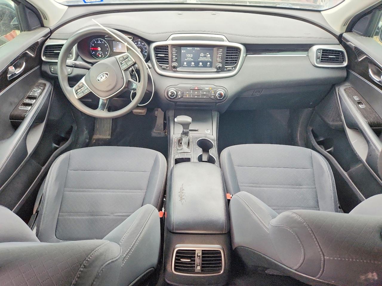 2019 Kia Sorento L Black vin: 5XYPG4A39KG562180