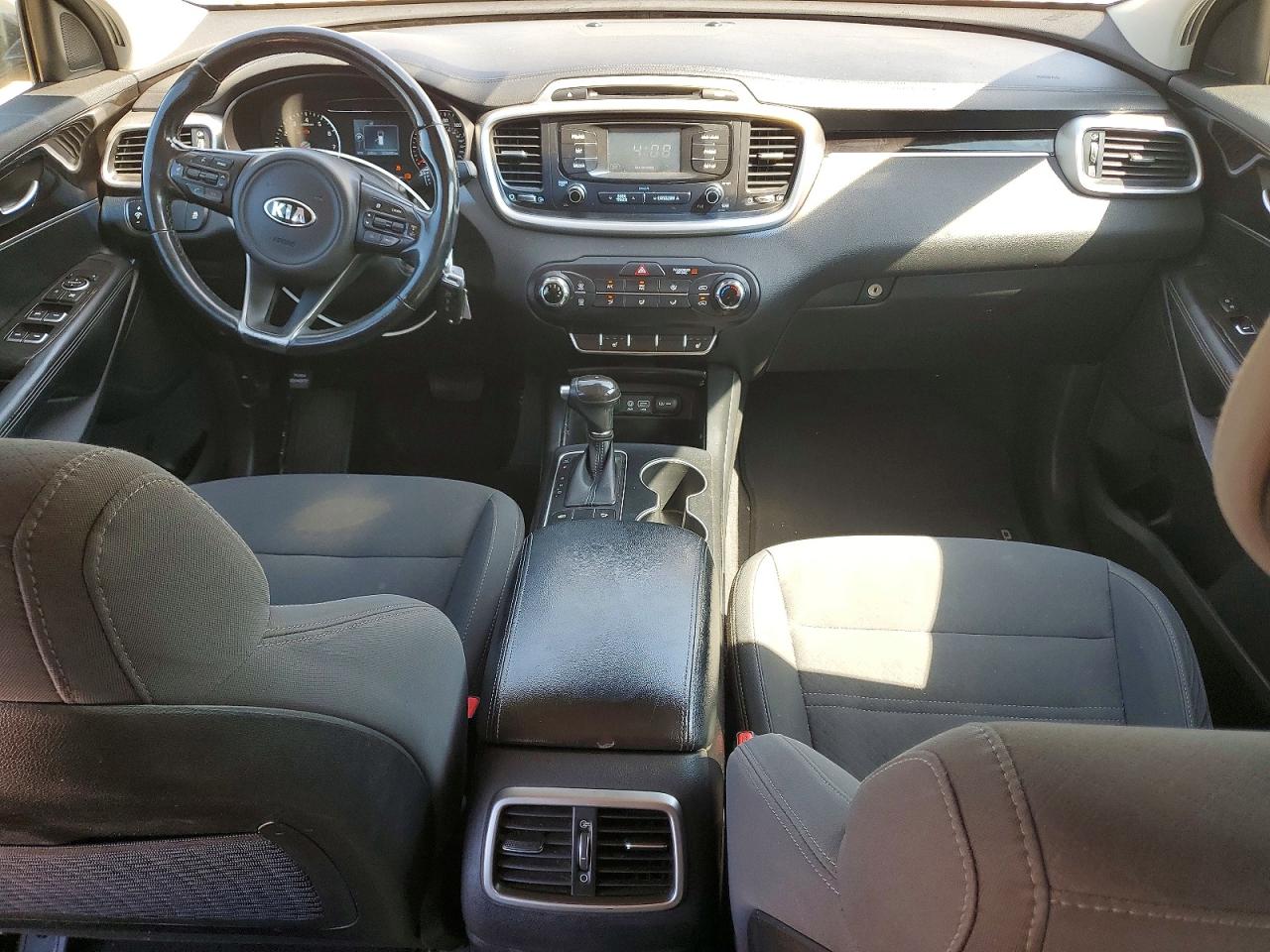 2016 Kia Sorento Lx Silver vin: 5XYPG4A3XGG167917