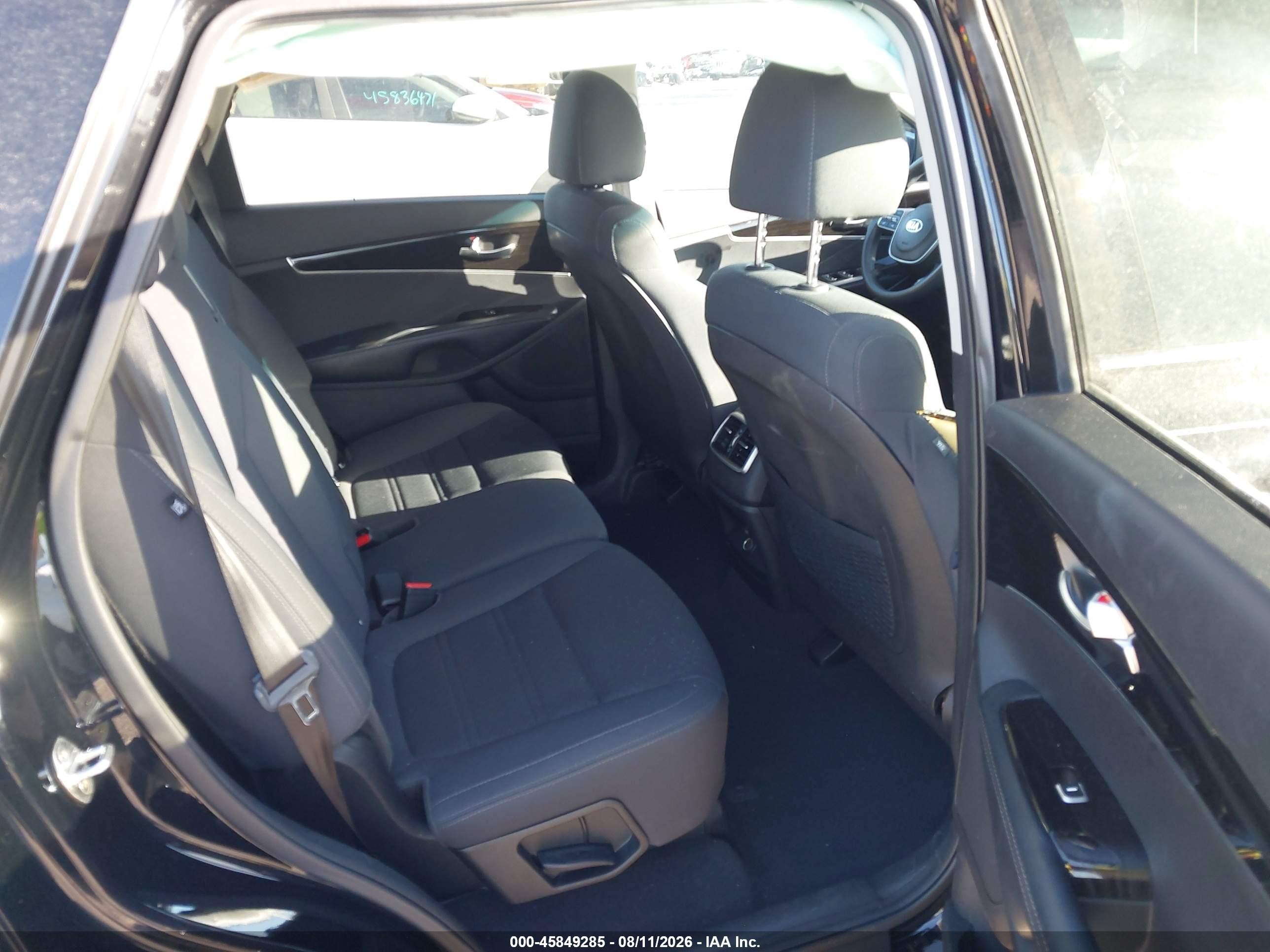 2019 Kia Sorento 2.4l L Black vin: 5XYPG4A3XKG595575
