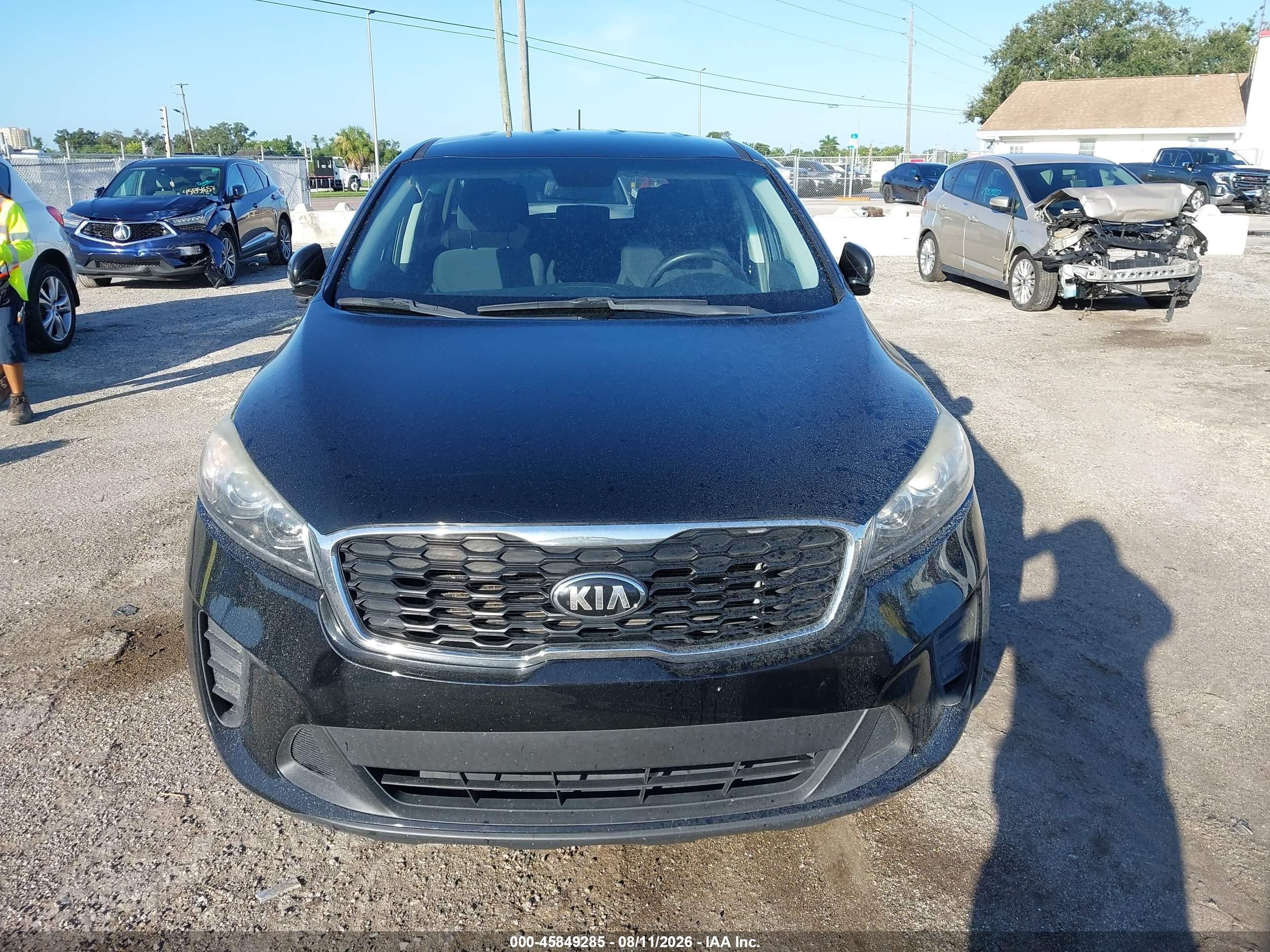 2019 Kia Sorento 2.4l L Black vin: 5XYPG4A3XKG595575