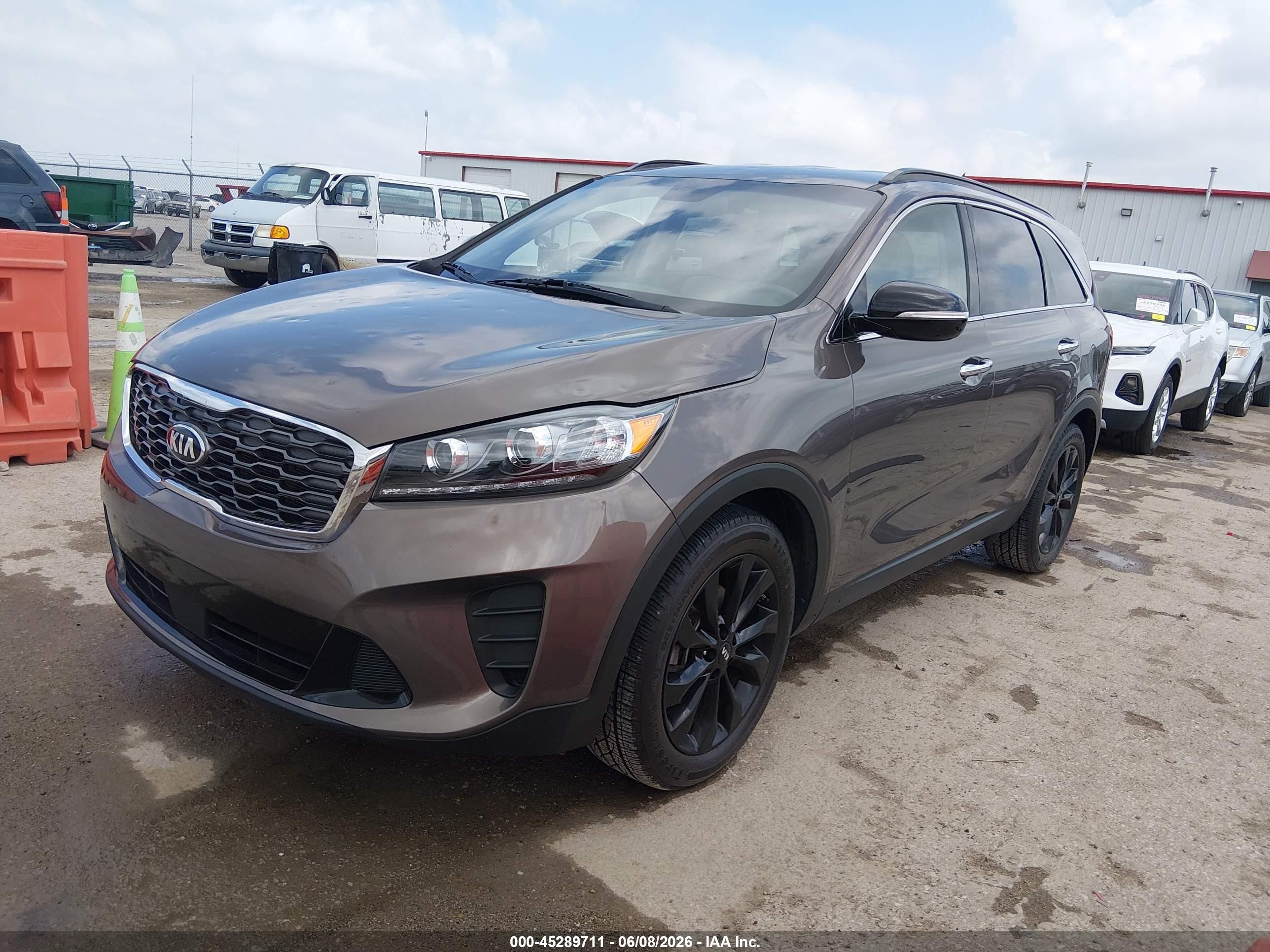 2020 Kia Sorento S V6 Brown vin: 5XYPG4A54LG638360