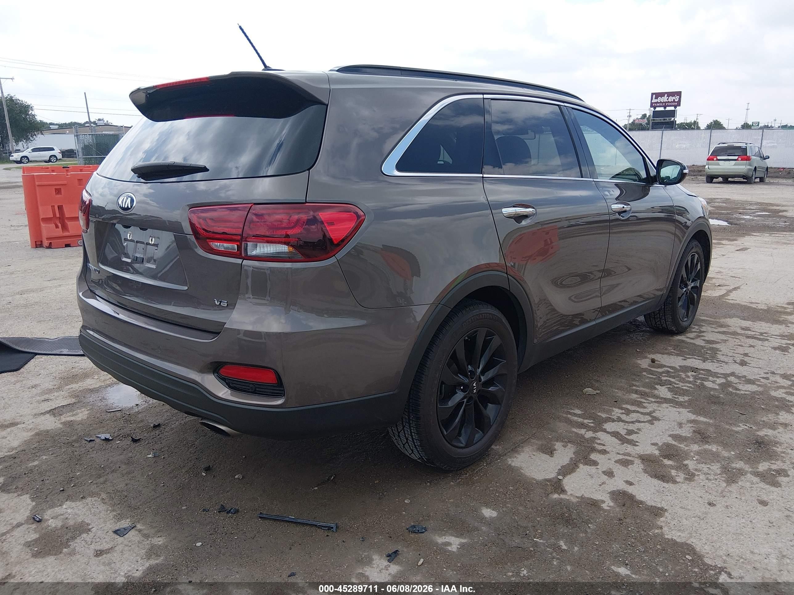 2020 Kia Sorento S V6 Brown vin: 5XYPG4A54LG638360