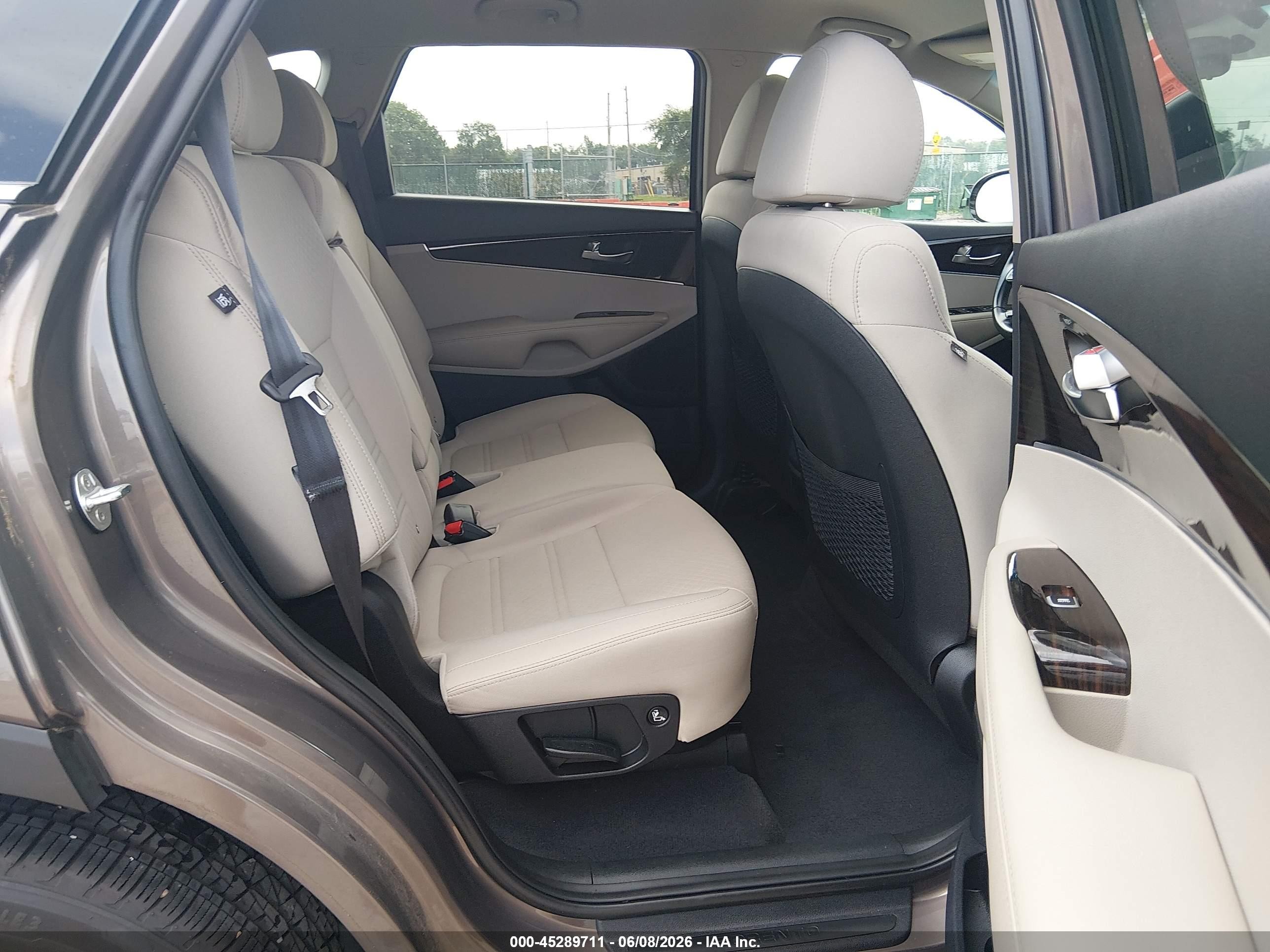 2020 Kia Sorento S V6 Brown vin: 5XYPG4A54LG638360