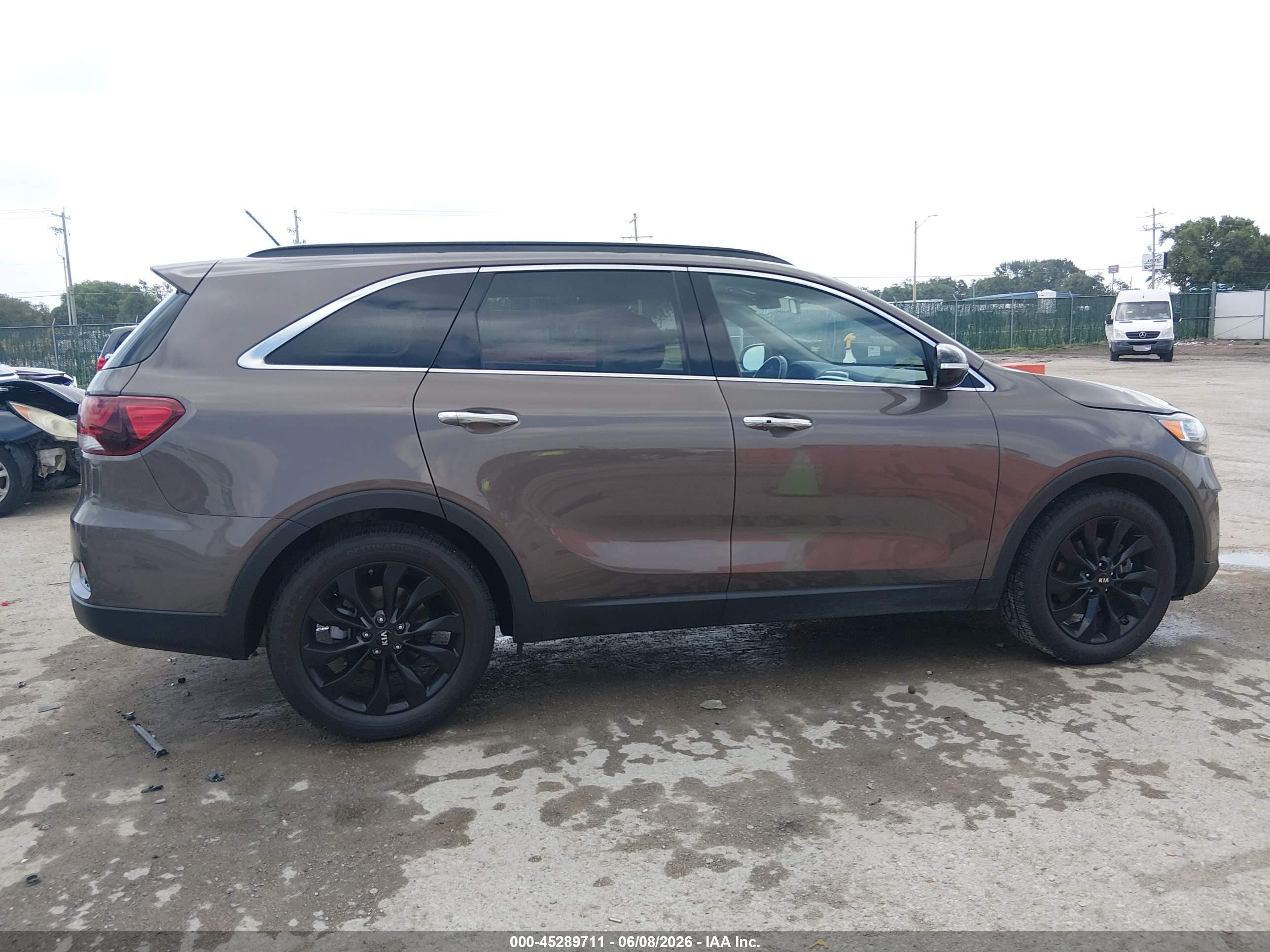 2020 Kia Sorento S V6 Brown vin: 5XYPG4A54LG638360