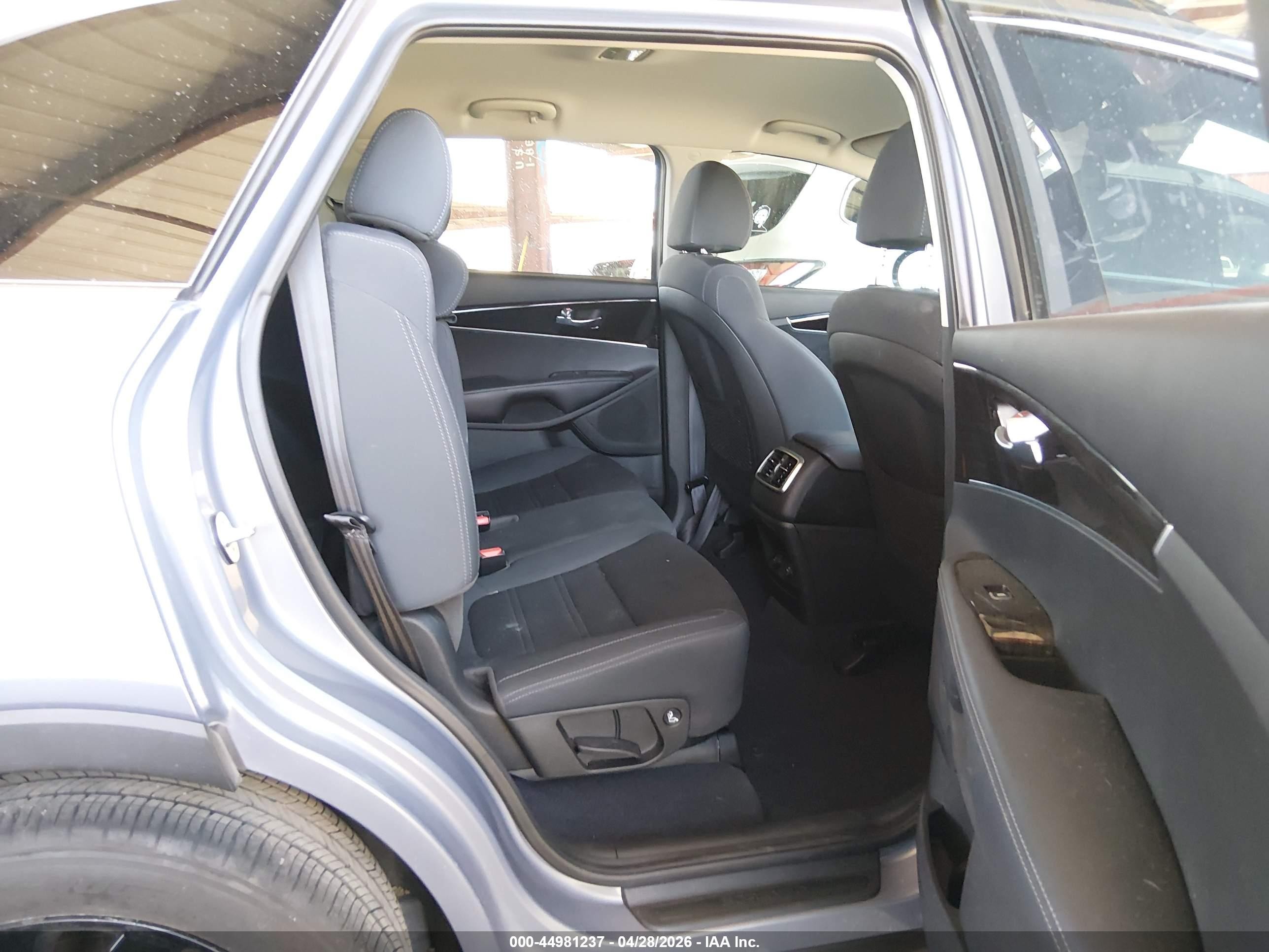 2020 Kia Sorento 3.3l S Light Blue vin: 5XYPG4A54LG685548