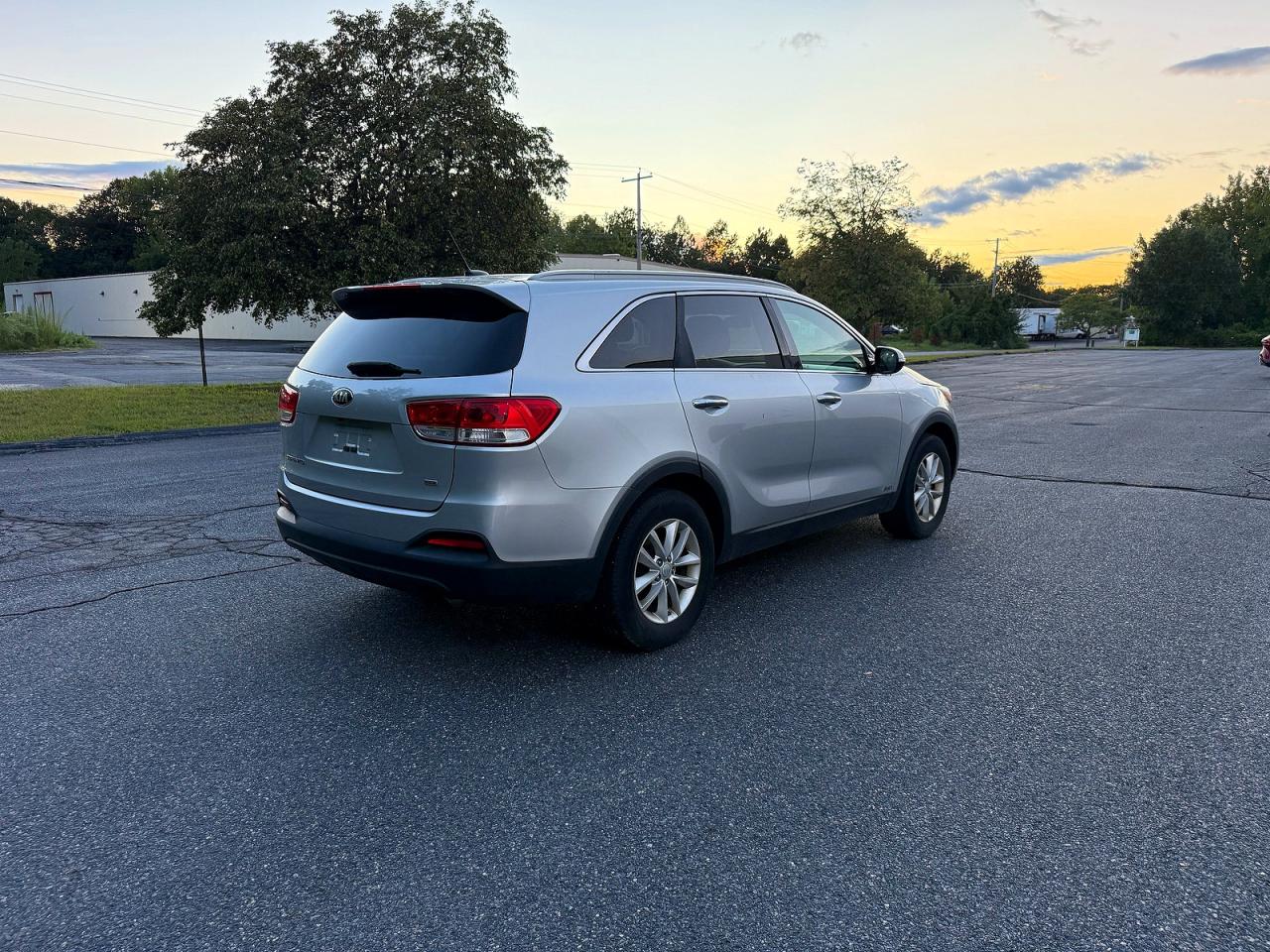 2016 Kia Sorento Lx Серебряный vin: 5XYPGDA30GG154433