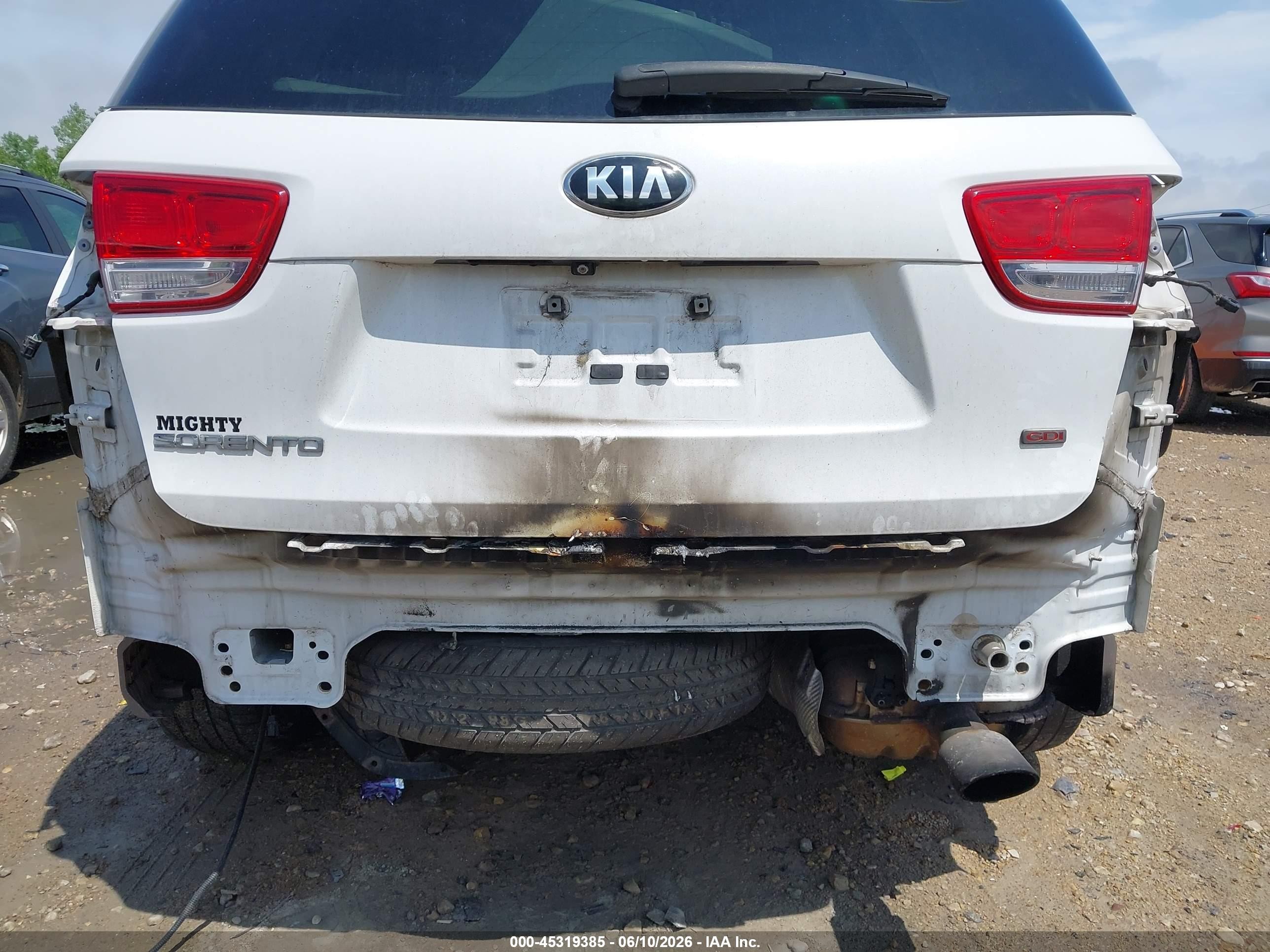 2016 Kia Sorento 2.4l Lx White vin: 5XYPGDA31GG044099