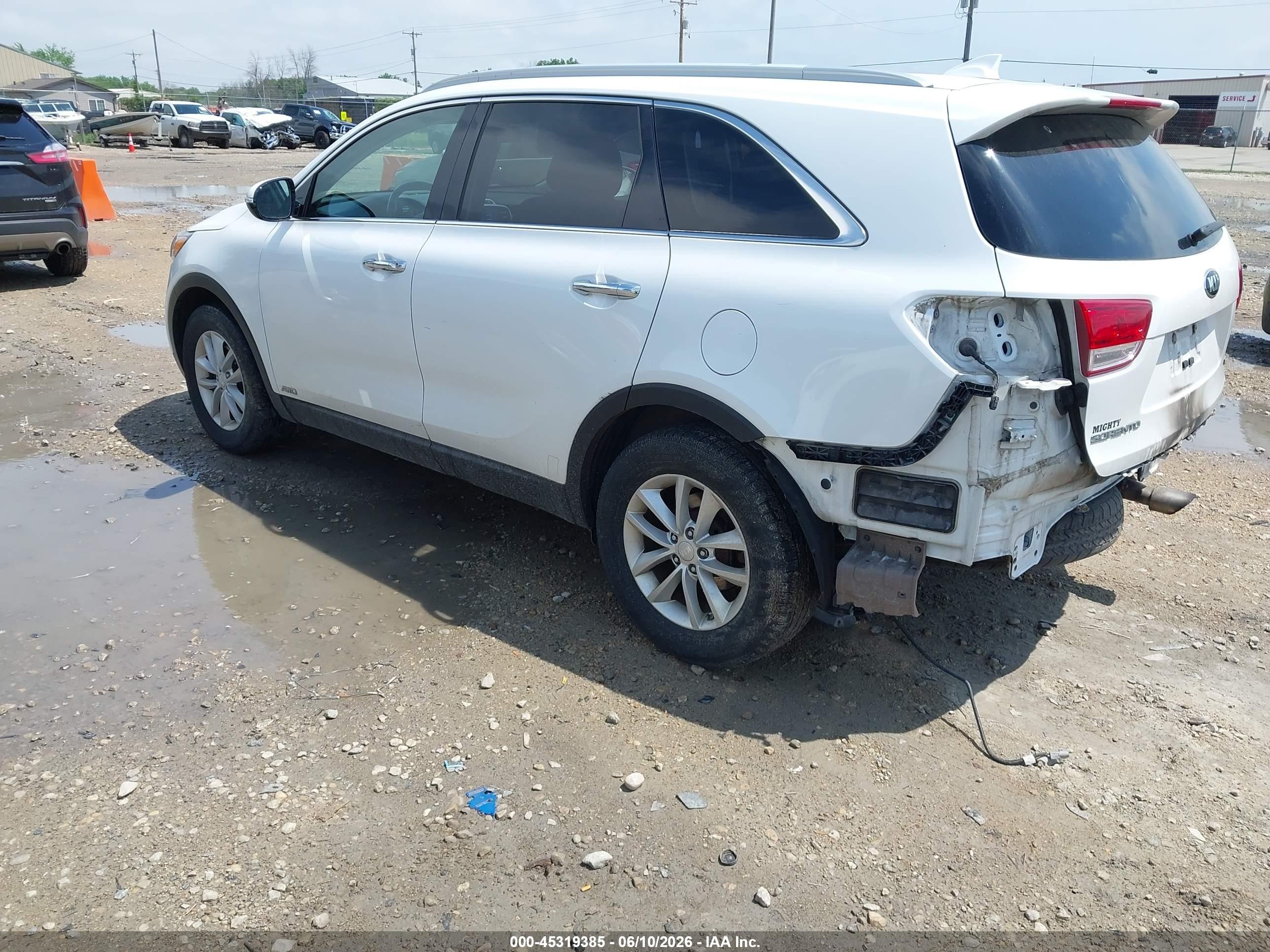 2016 Kia Sorento 2.4l Lx White vin: 5XYPGDA31GG044099