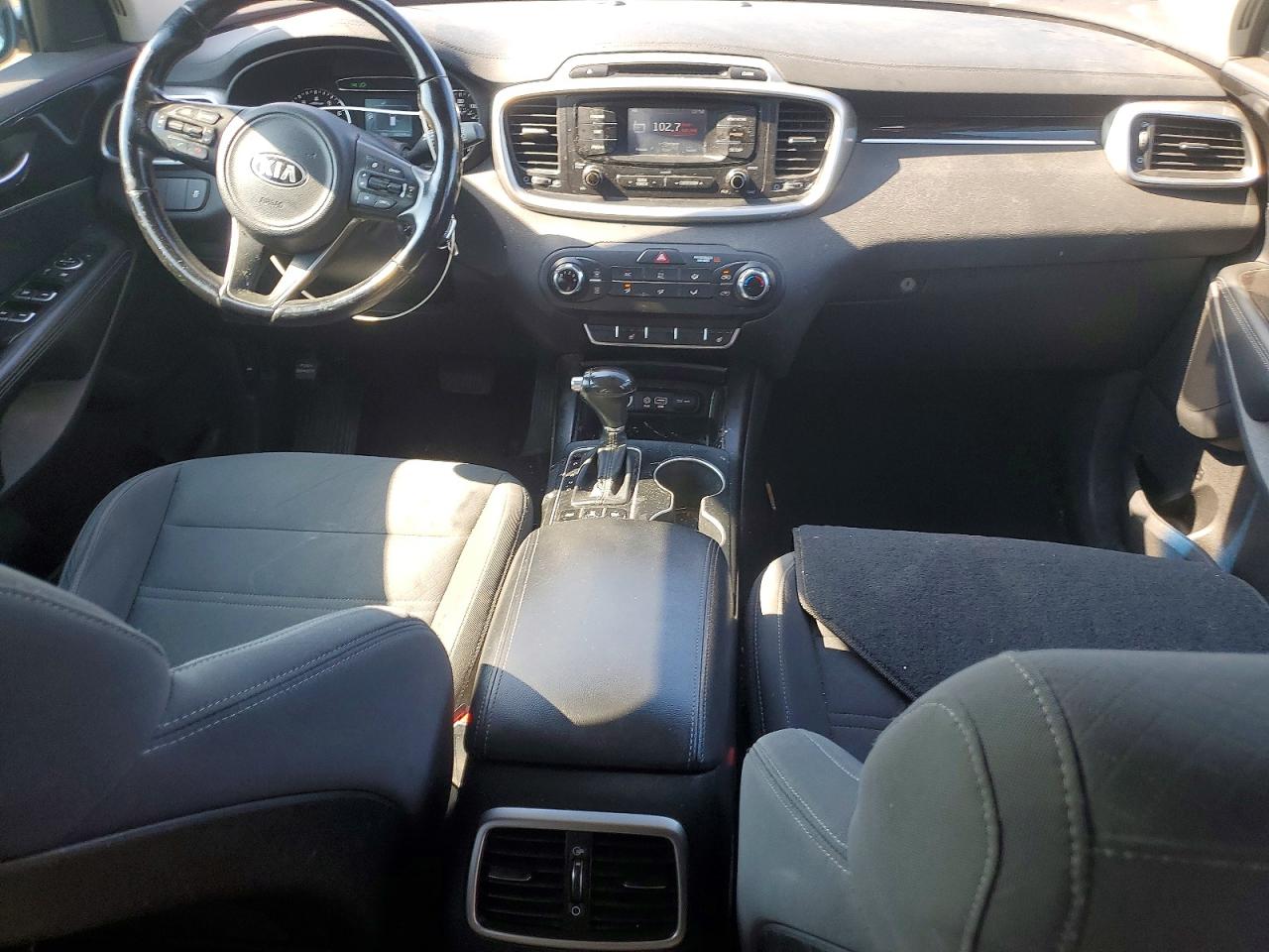 2016 Kia Sorento Lx Серебряный vin: 5XYPGDA32GG053863