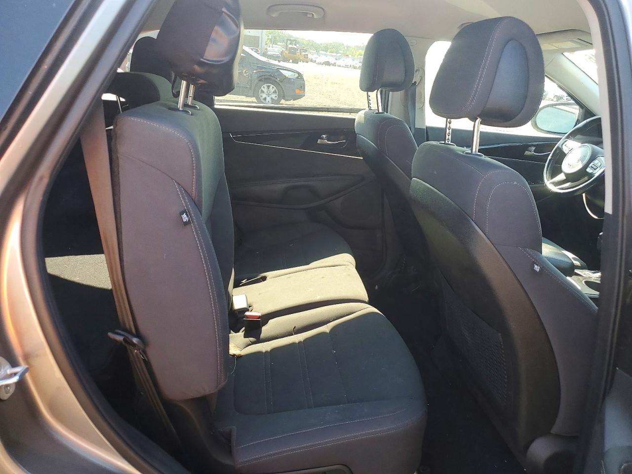 2016 Kia Sorento Lx Серебряный vin: 5XYPGDA32GG053863