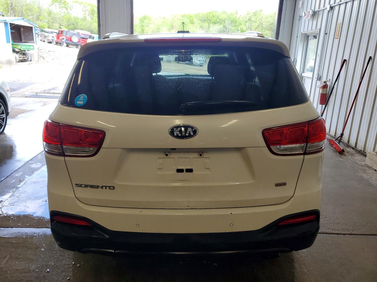 2016 Kia Sorento Lx Белый vin: 5XYPGDA32GG093747
