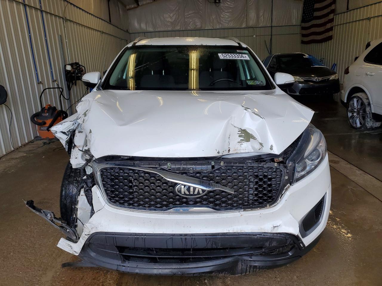 2016 Kia Sorento Lx Белый vin: 5XYPGDA32GG093747