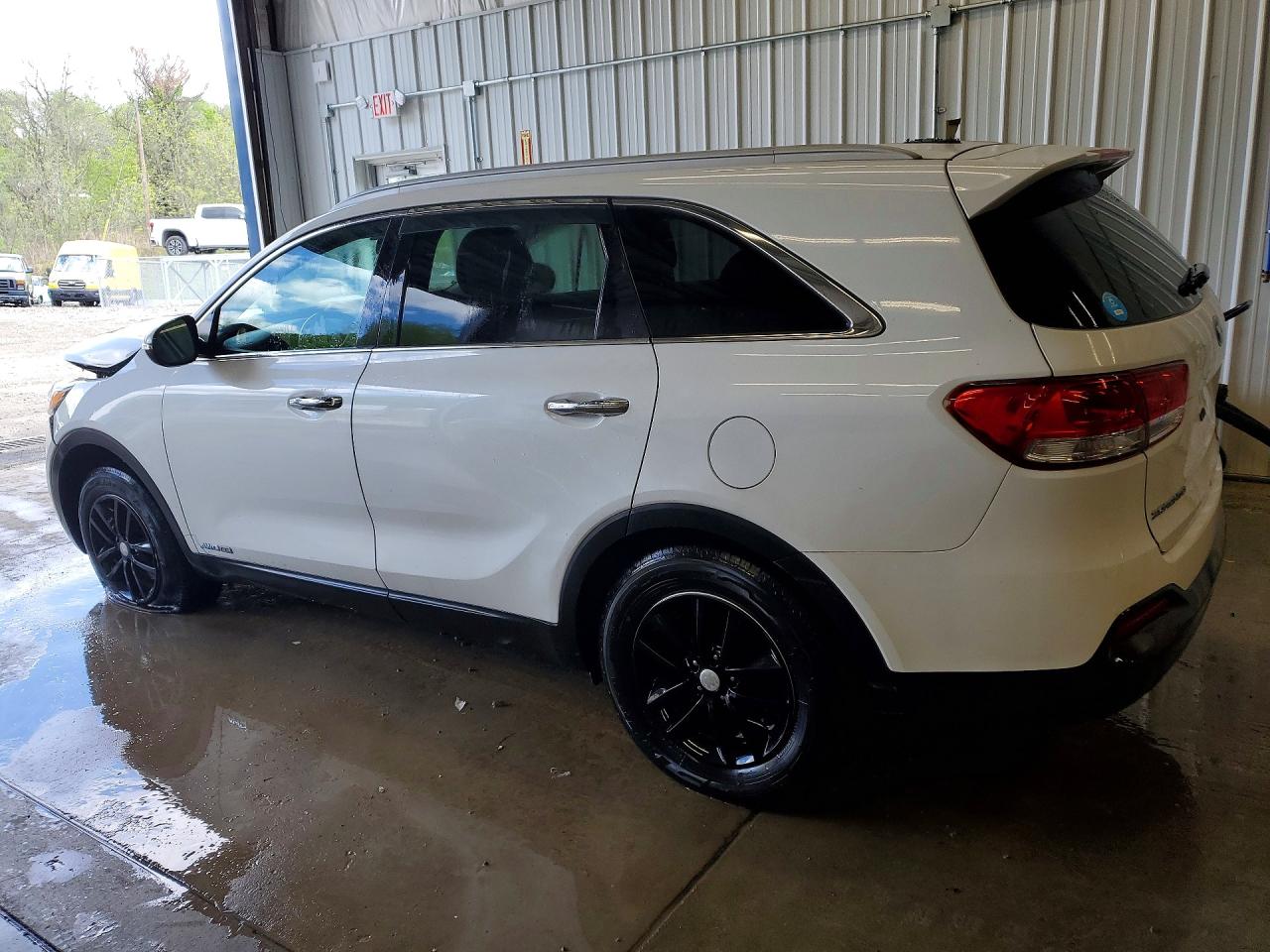 2016 Kia Sorento Lx Белый vin: 5XYPGDA32GG093747