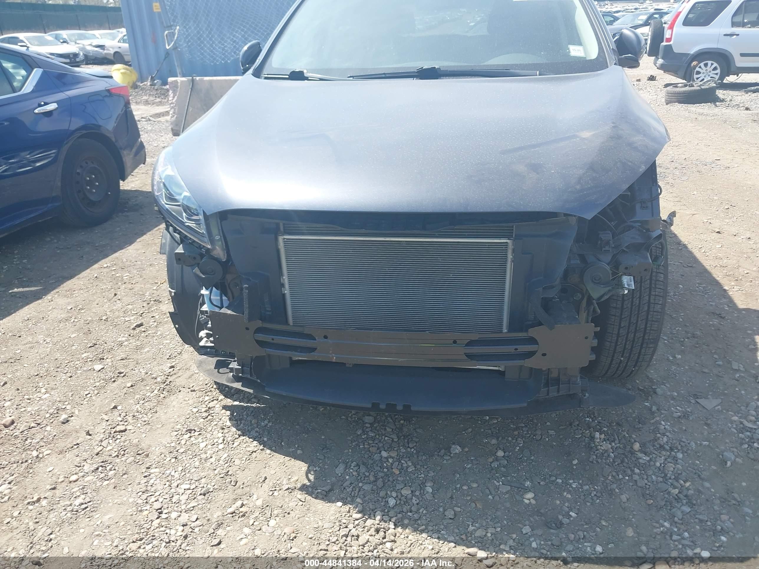 2019 Kia Sorento 2.4l Lx Серый vin: 5XYPGDA32KG557550