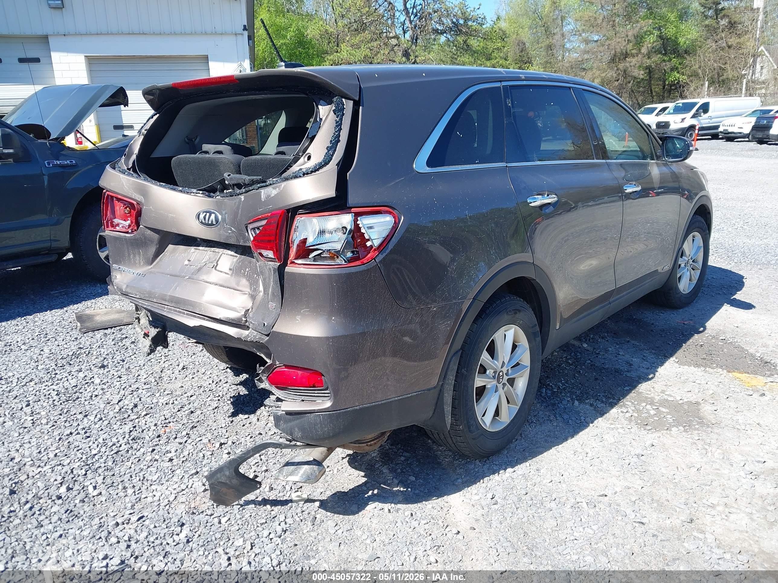 2019 Kia Sorento 2.4l Lx Brown vin: 5XYPGDA33KG451818