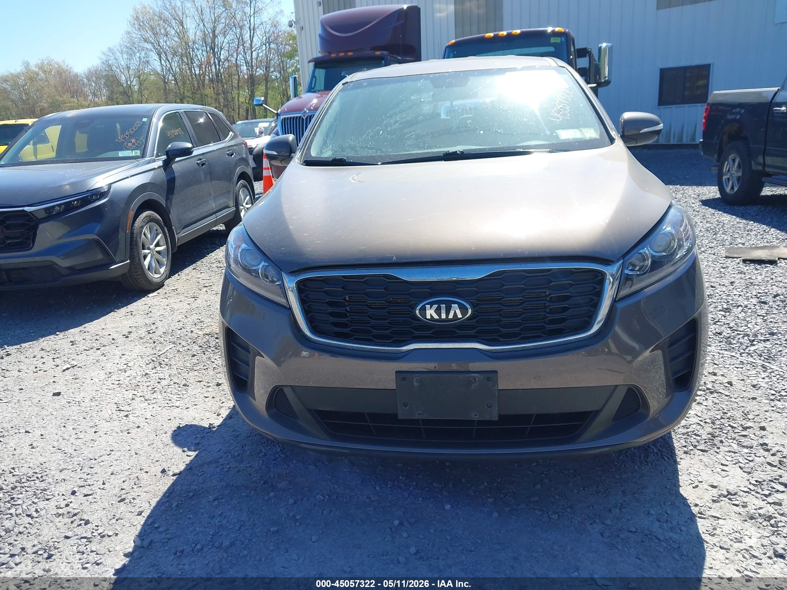 2019 Kia Sorento 2.4l Lx Brown vin: 5XYPGDA33KG451818