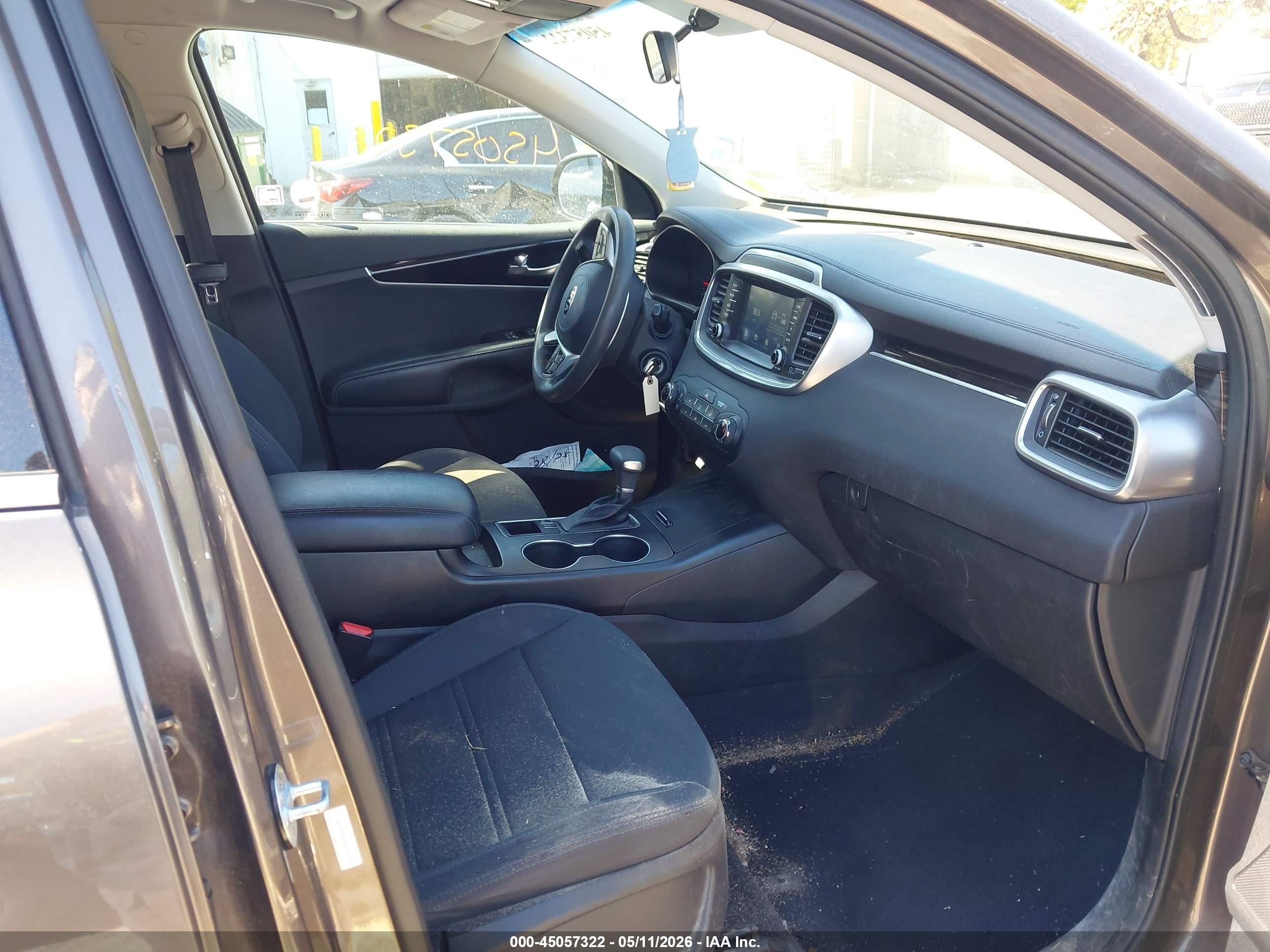 2019 Kia Sorento 2.4l Lx Brown vin: 5XYPGDA33KG451818