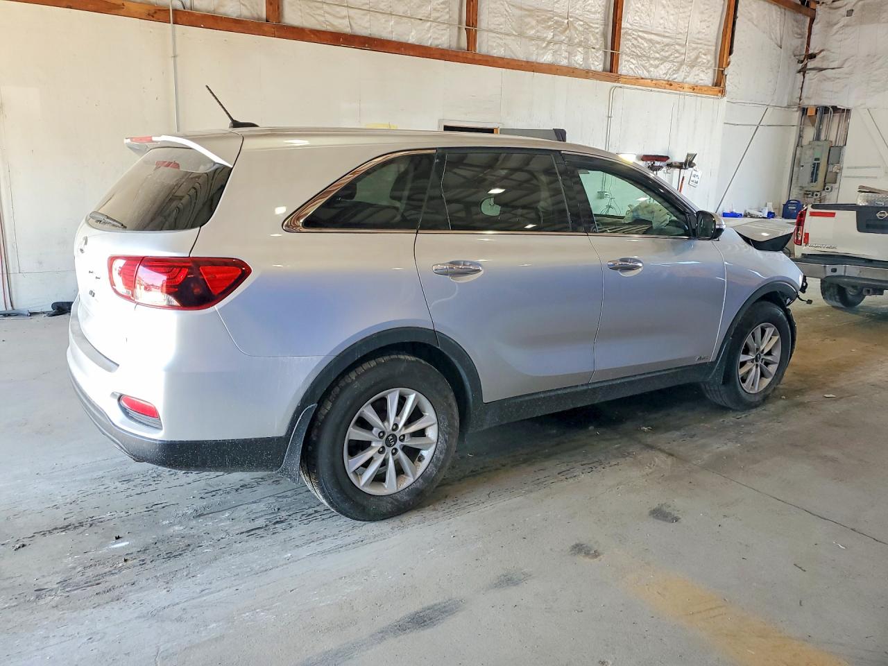 2019 Kia Sorento Lx Silver vin: 5XYPGDA34KG461676