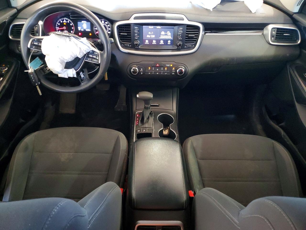 2019 Kia Sorento Lx Silver vin: 5XYPGDA34KG461676