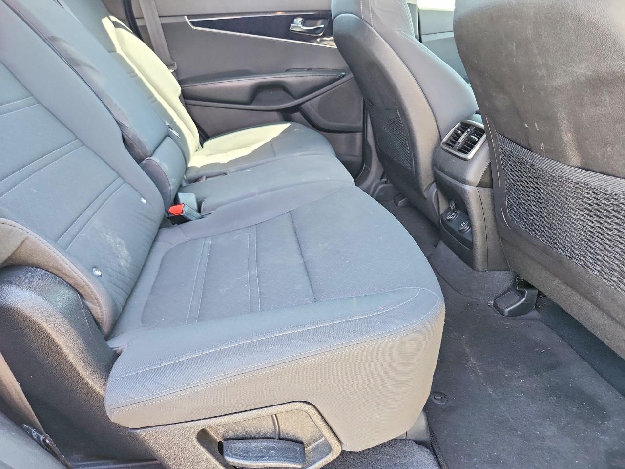 2016 Kia Sorento Lx Silver vin: 5XYPGDA35GG016516
