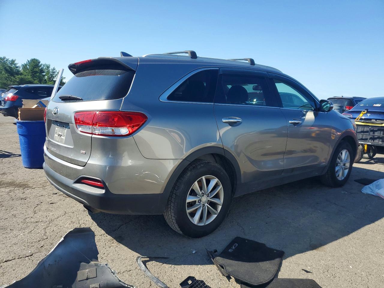 2018 Kia Sorento Lx Серый vin: 5XYPGDA36JG376207
