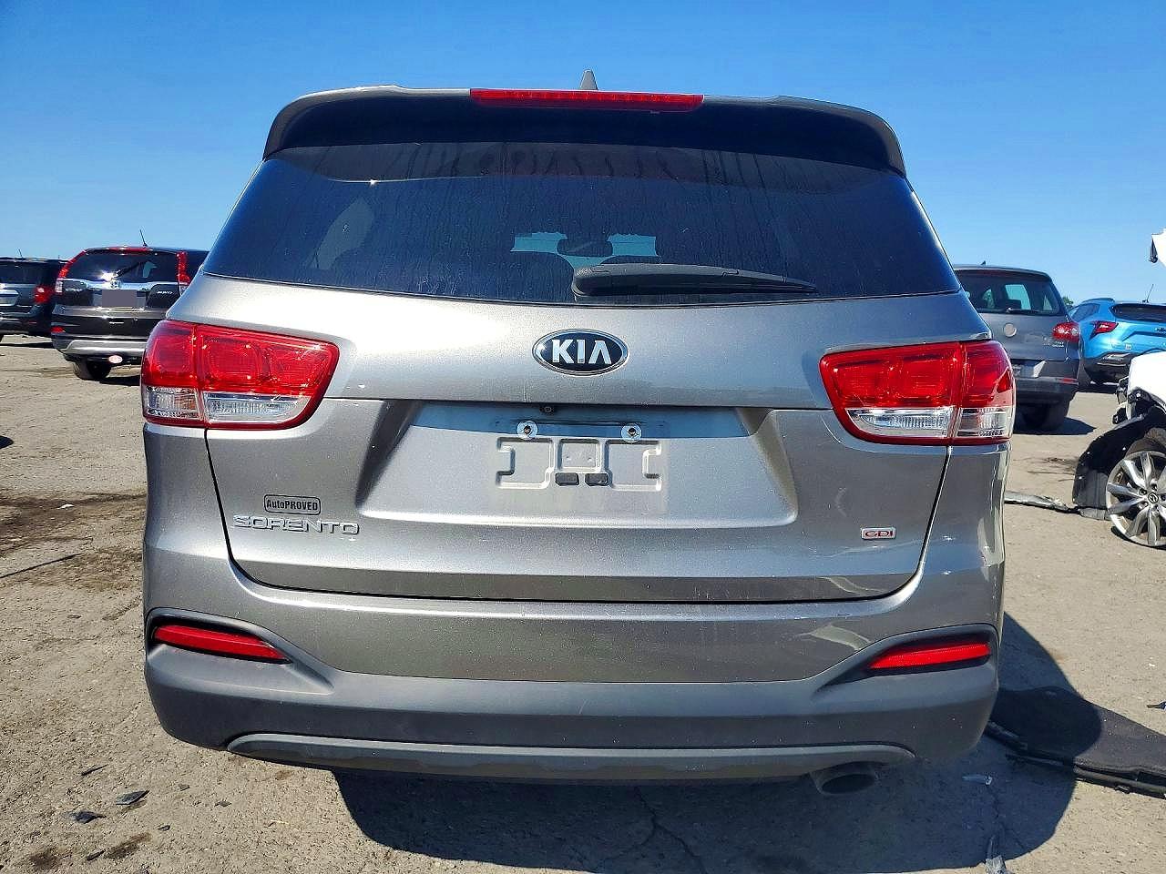 2018 Kia Sorento Lx Серый vin: 5XYPGDA36JG376207