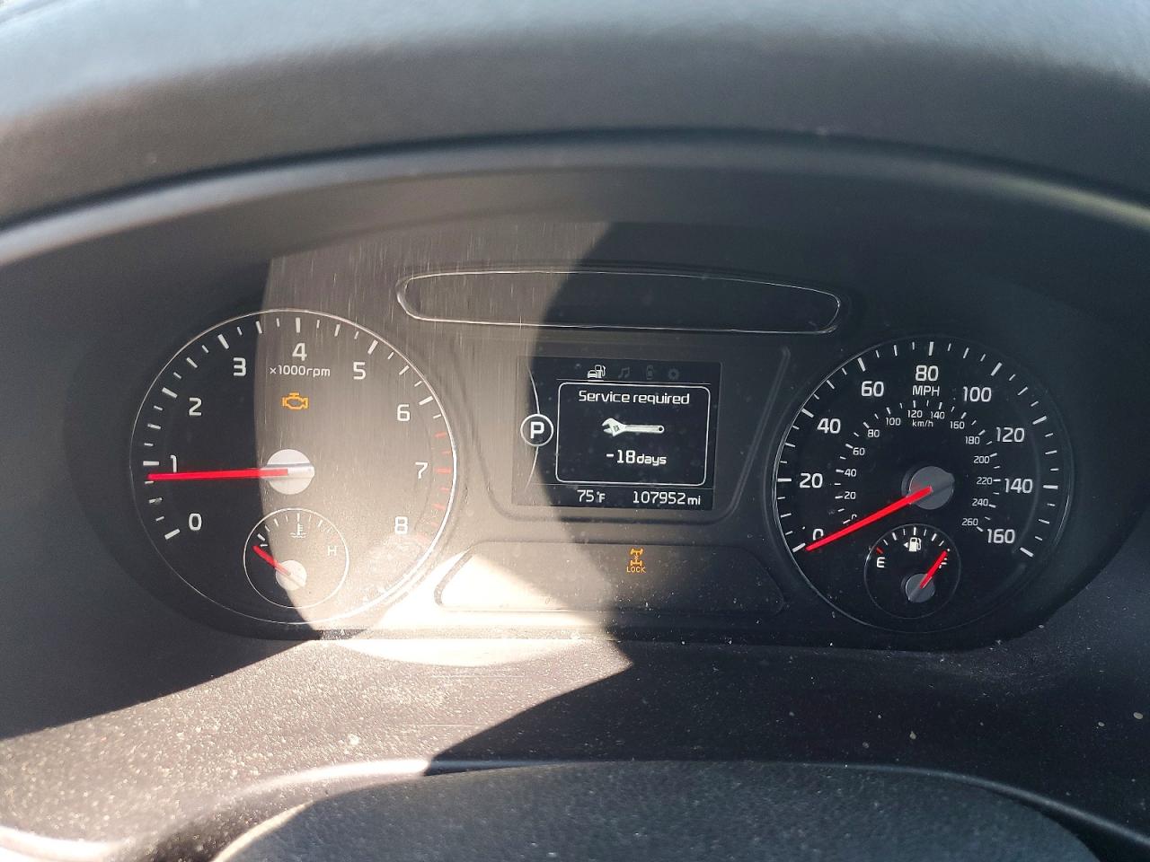 2018 Kia Sorento Lx Серый vin: 5XYPGDA36JG376207