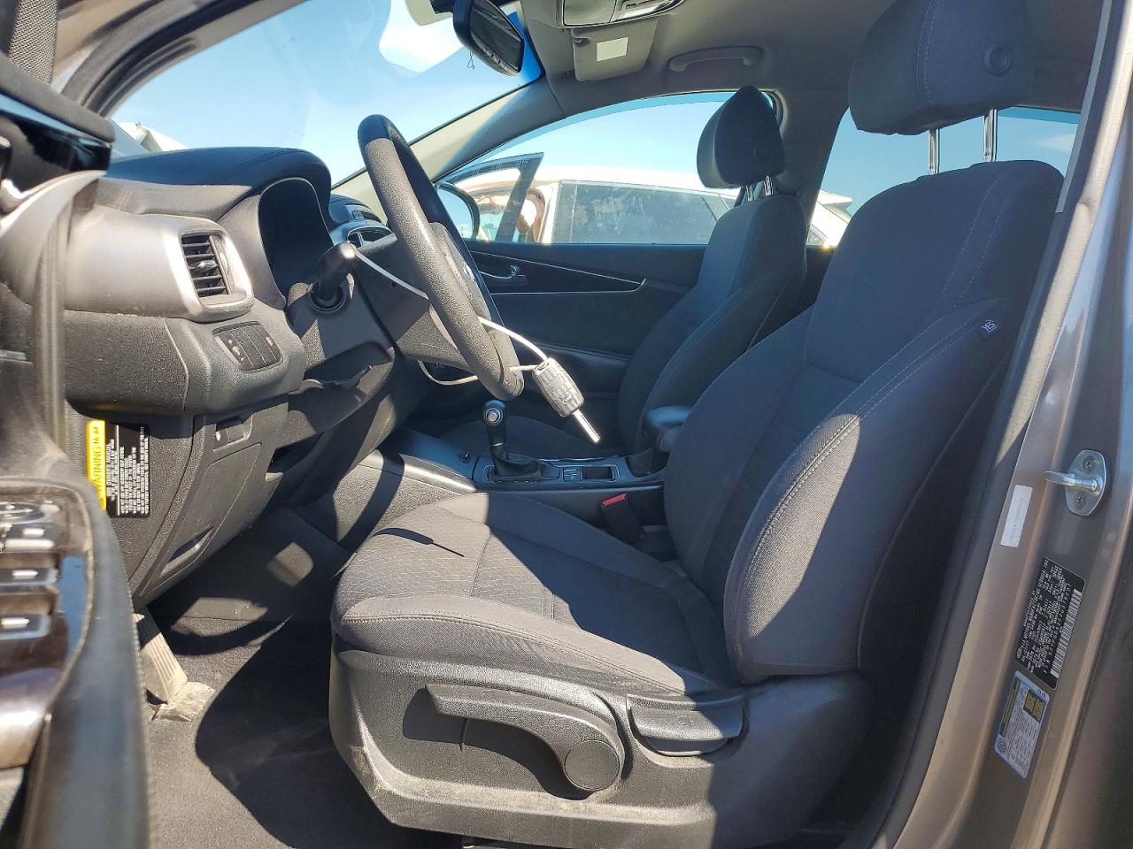 2018 Kia Sorento Lx Серый vin: 5XYPGDA36JG376207