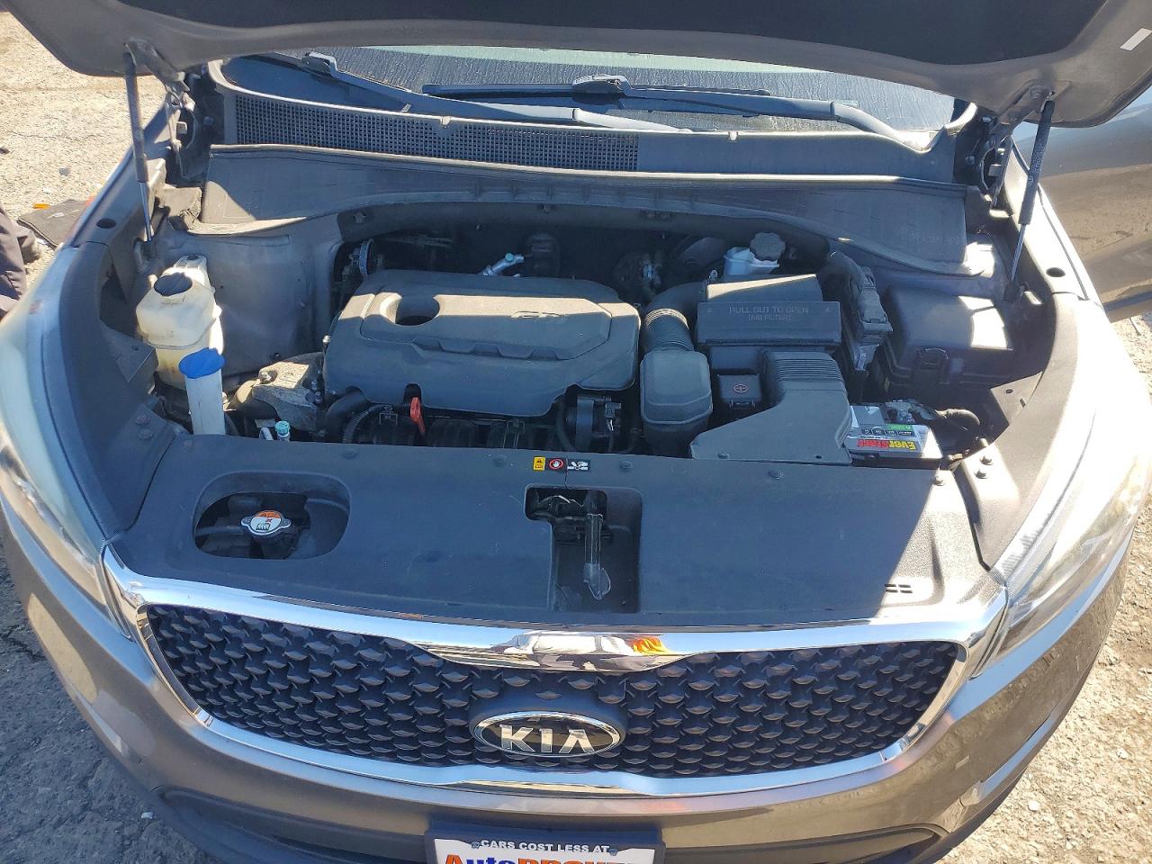 2018 Kia Sorento Lx Серый vin: 5XYPGDA36JG376207