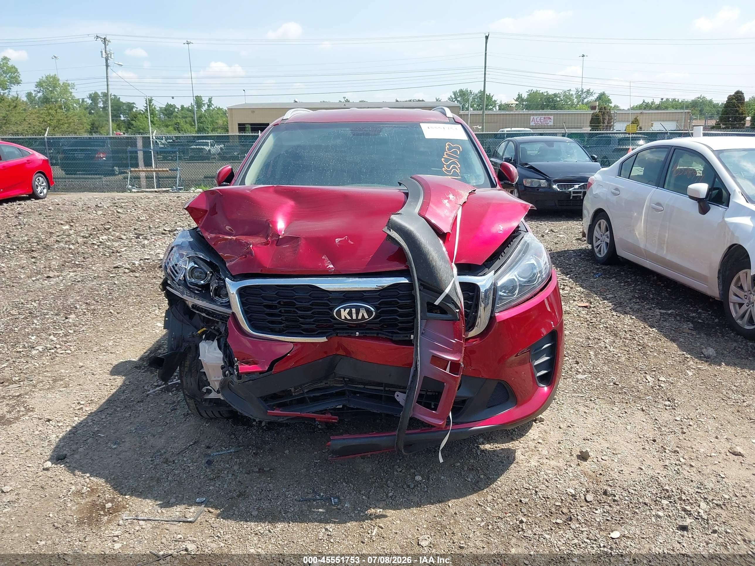 2019 Kia Sorento 2.4l Lx Red vin: 5XYPGDA37KG550979