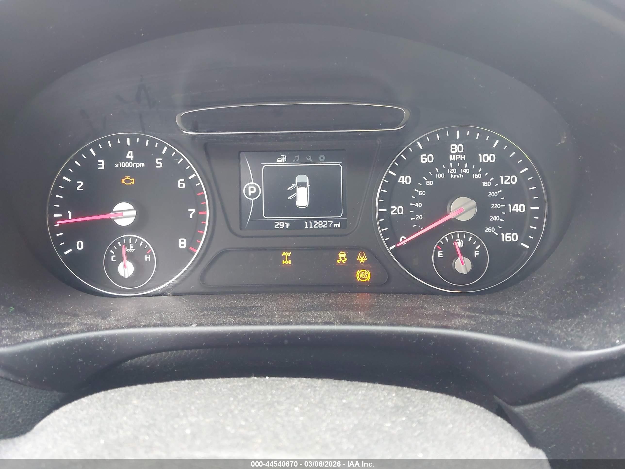 2018 Kia Sorento 2.4l Lx Серый vin: 5XYPGDA3XJG348636