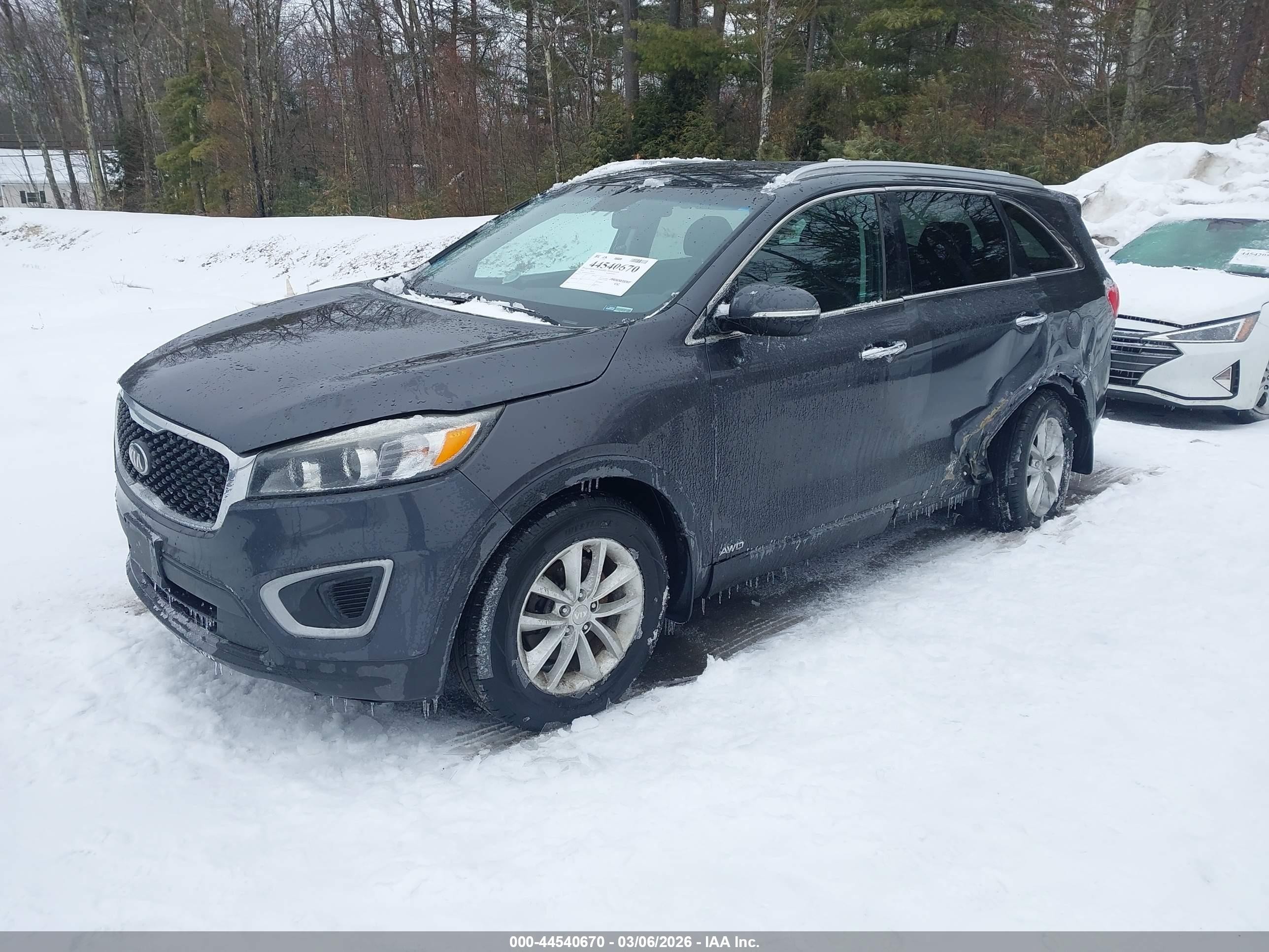 2018 Kia Sorento 2.4l Lx Серый vin: 5XYPGDA3XJG348636