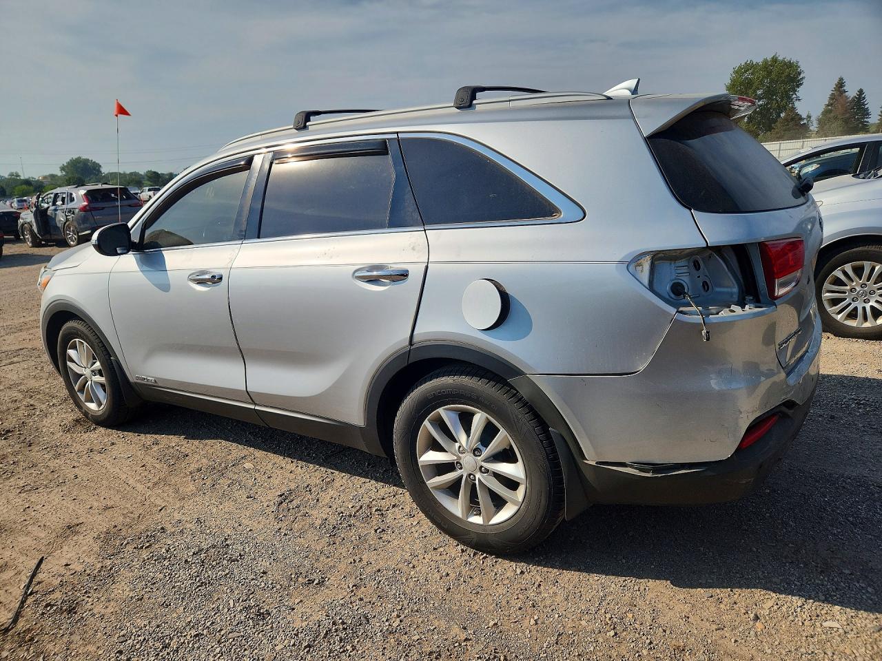 2016 Kia Sorento Lx V6 Silver vin: 5XYPGDA50GG009961