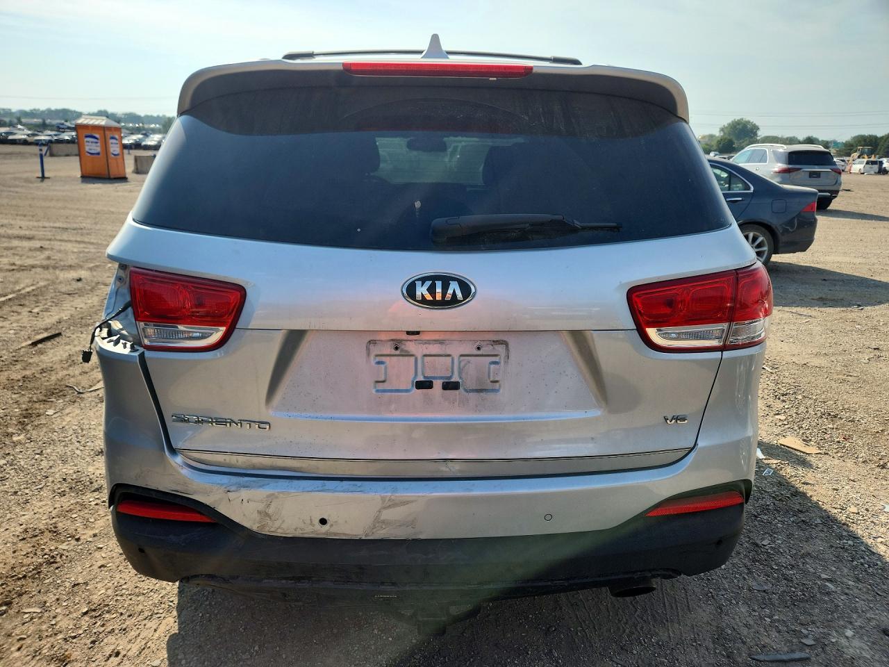 2016 Kia Sorento Lx V6 Silver vin: 5XYPGDA50GG009961