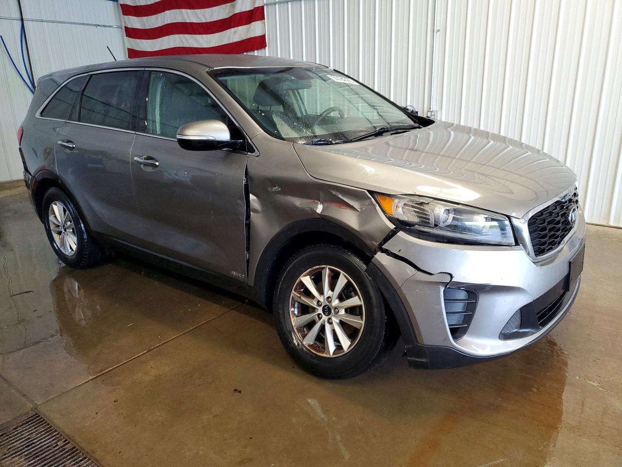 2019 Kia Sorento Lx V6 Silver vin: 5XYPGDA51KG449194