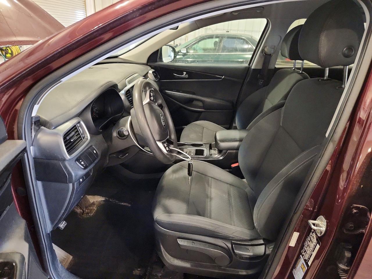 2020 Kia Sorento S Burgundy vin: 5XYPGDA53LG613837