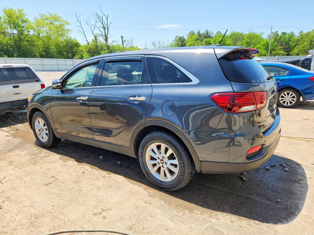 2020 Kia Sorento S Charcoal vin: 5XYPGDA55LG613497