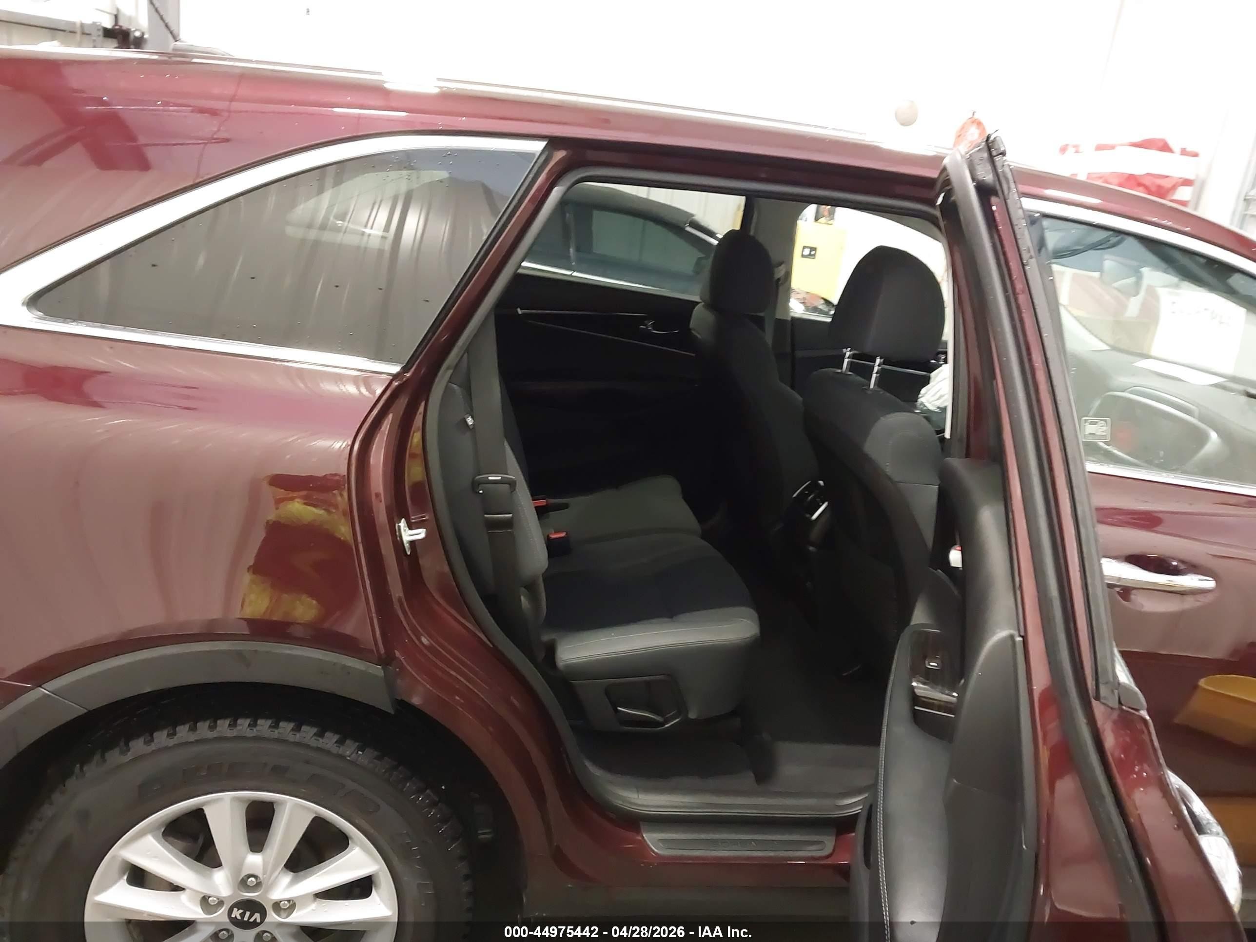 2019 Kia Sorento 3.3l Lx Maroon vin: 5XYPGDA58KG481298
