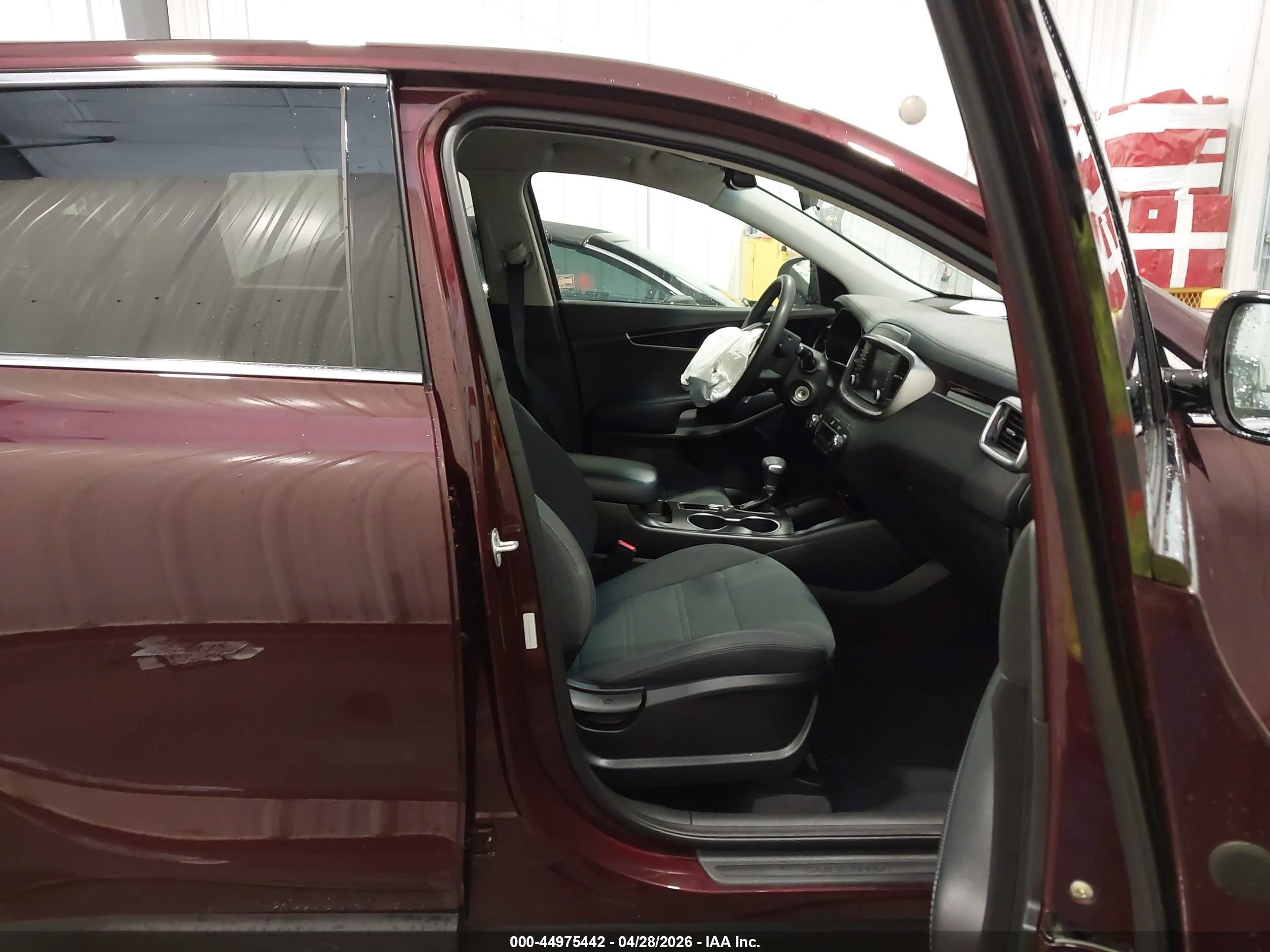 2019 Kia Sorento 3.3l Lx Maroon vin: 5XYPGDA58KG481298