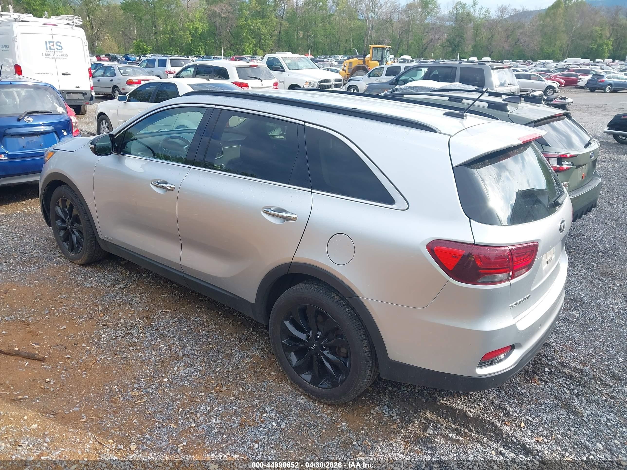 2020 Kia Sorento 3.3l S Silver vin: 5XYPGDA58LG694785