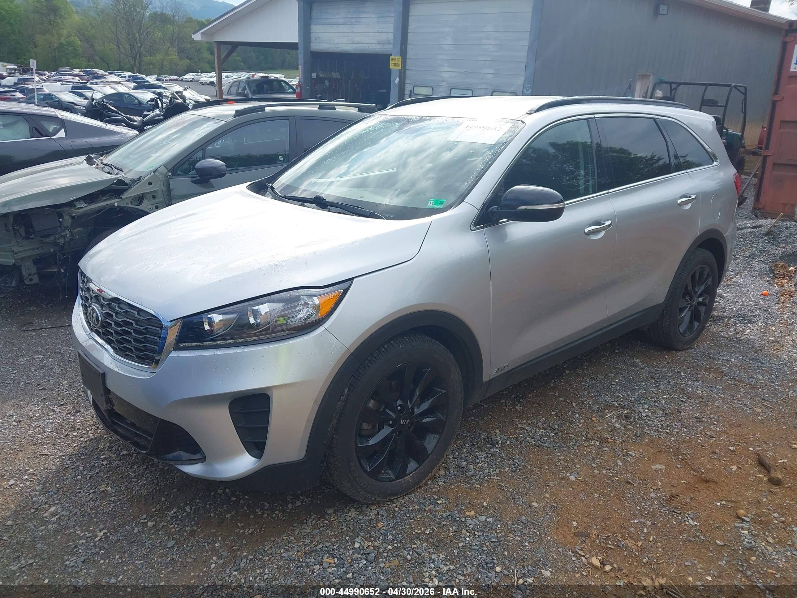 2020 Kia Sorento 3.3l S Silver vin: 5XYPGDA58LG694785
