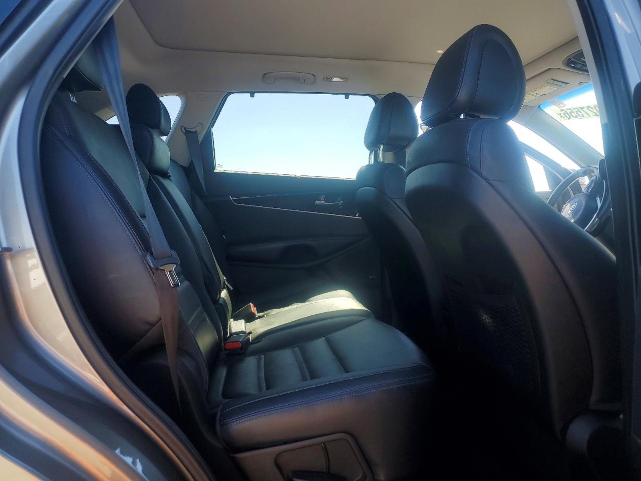 2016 Kia Sorento Ex Gray vin: 5XYPH4A15GG063850