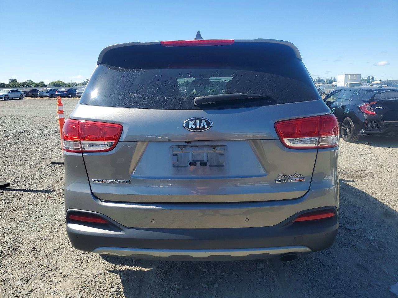 2016 Kia Sorento Ex Gray vin: 5XYPH4A15GG063850