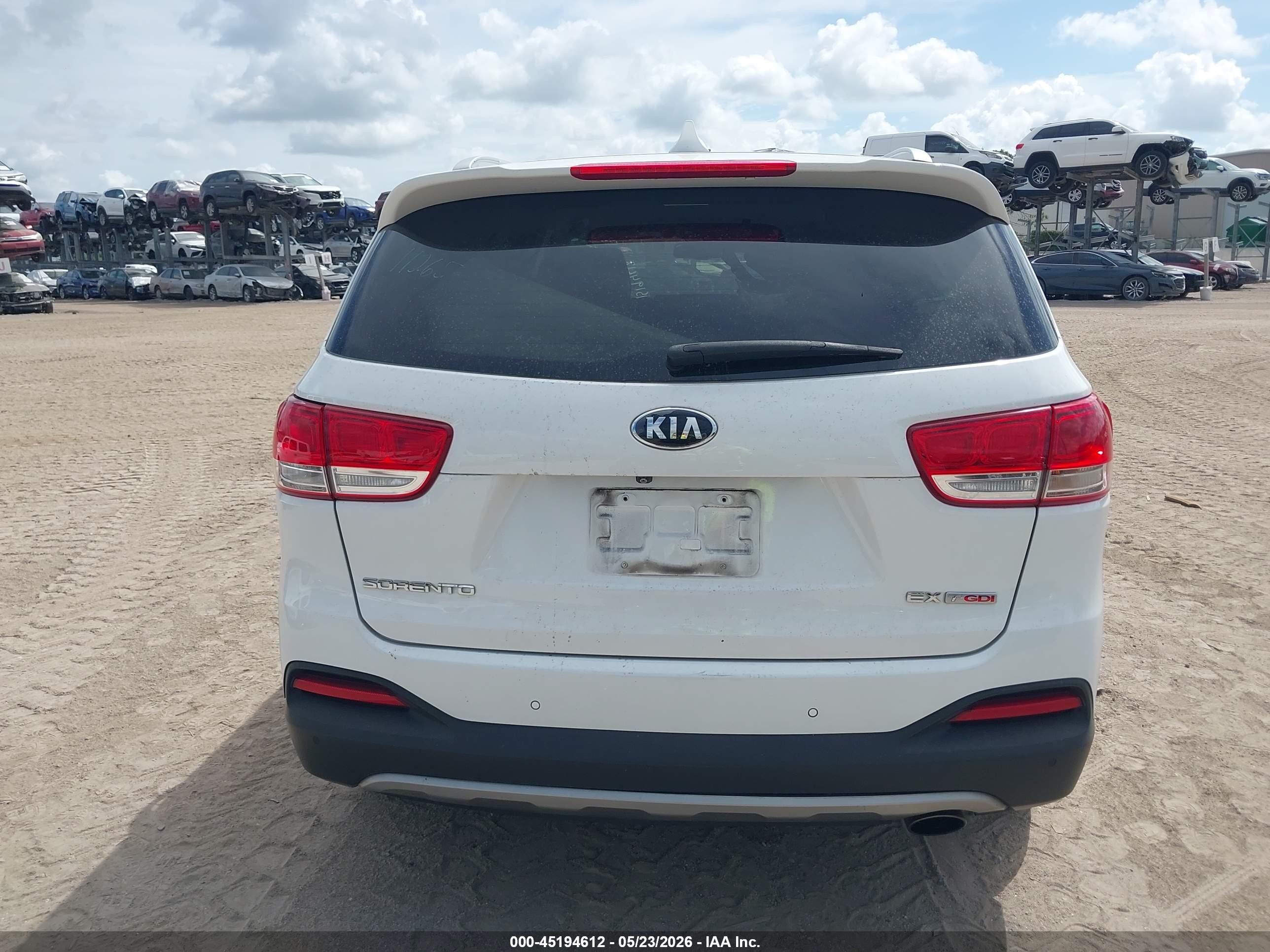 2016 Kia Sorento 2.0t Ex White vin: 5XYPH4A1XGG028706