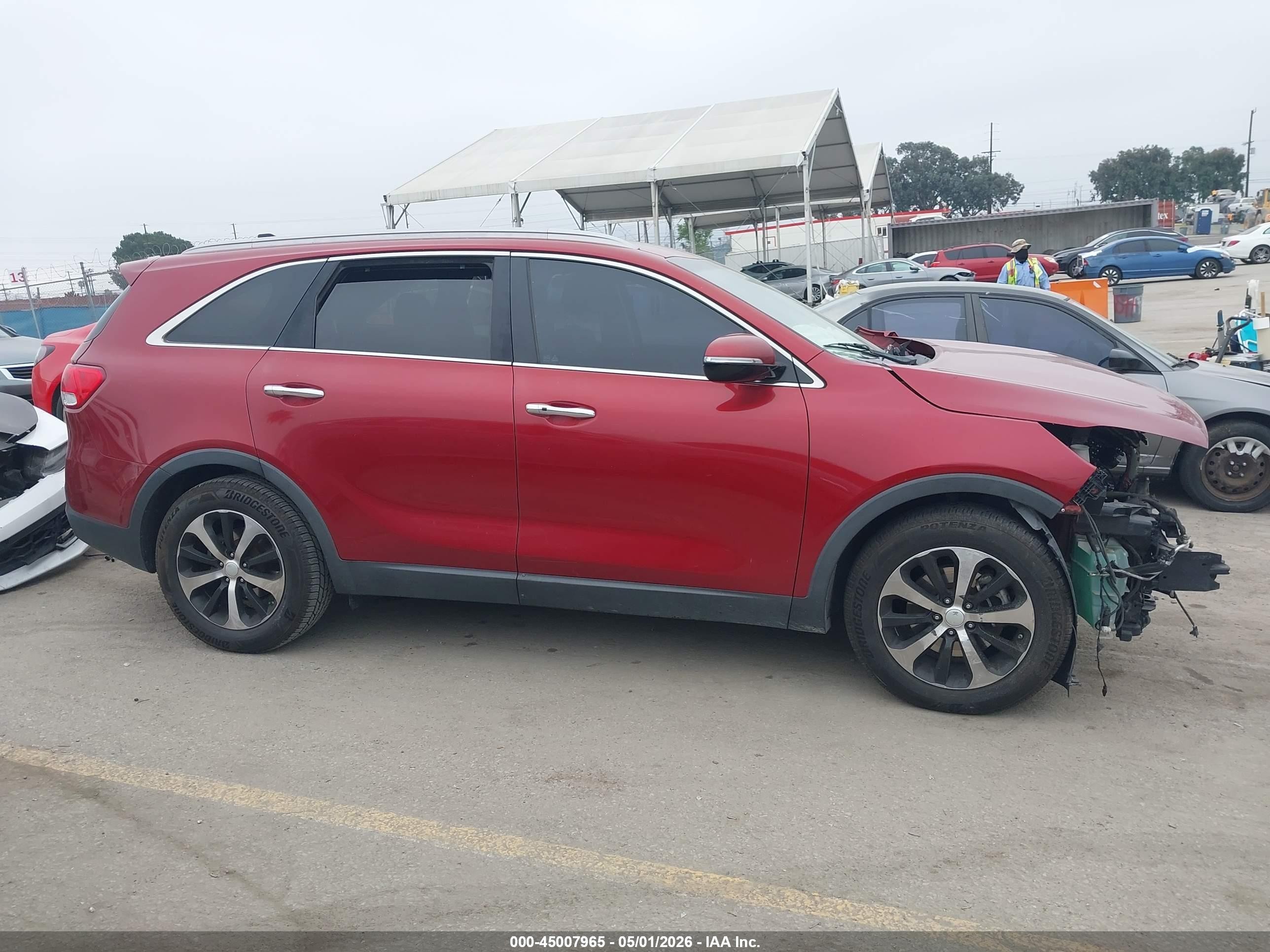 2018 Kia Sorento 3.3l Ex Красный vin: 5XYPH4A50JG349101