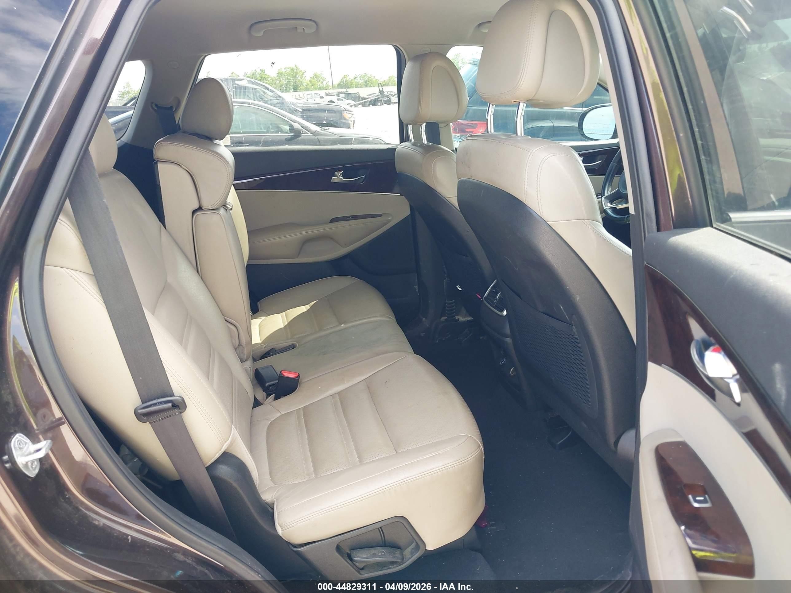 2016 Kia Sorento 3.3l Ex Purple vin: 5XYPH4A52GG135199