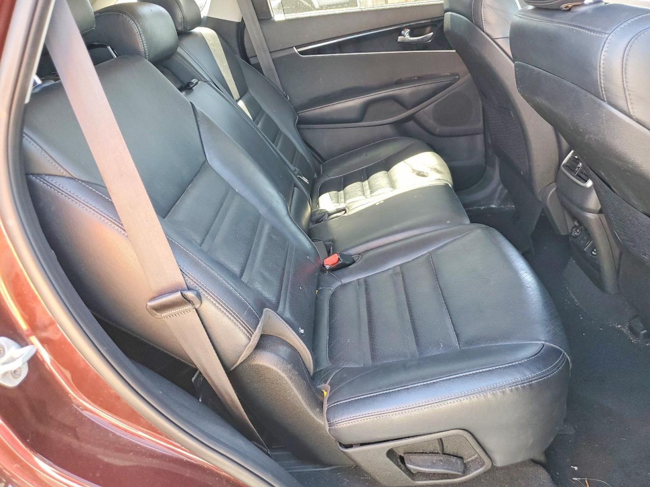 2016 Kia Sorento Ex Темно-бордовый vin: 5XYPH4A52GG186251