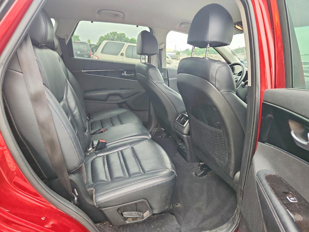 2018 Kia Sorento Ex Maroon vin: 5XYPH4A54JG409090