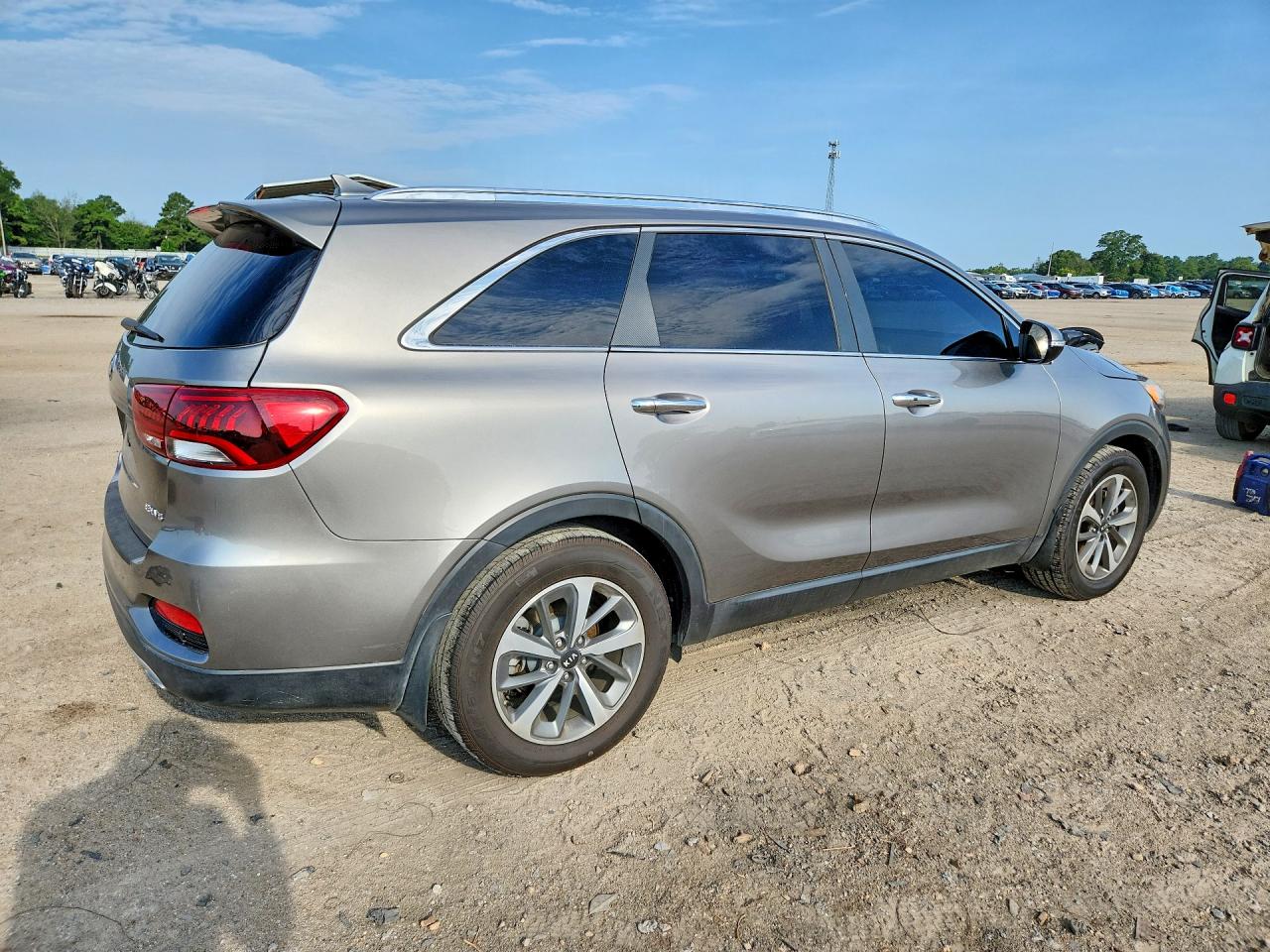 2019 Kia Sorento Ex V6 Gray vin: 5XYPH4A54KG480341
